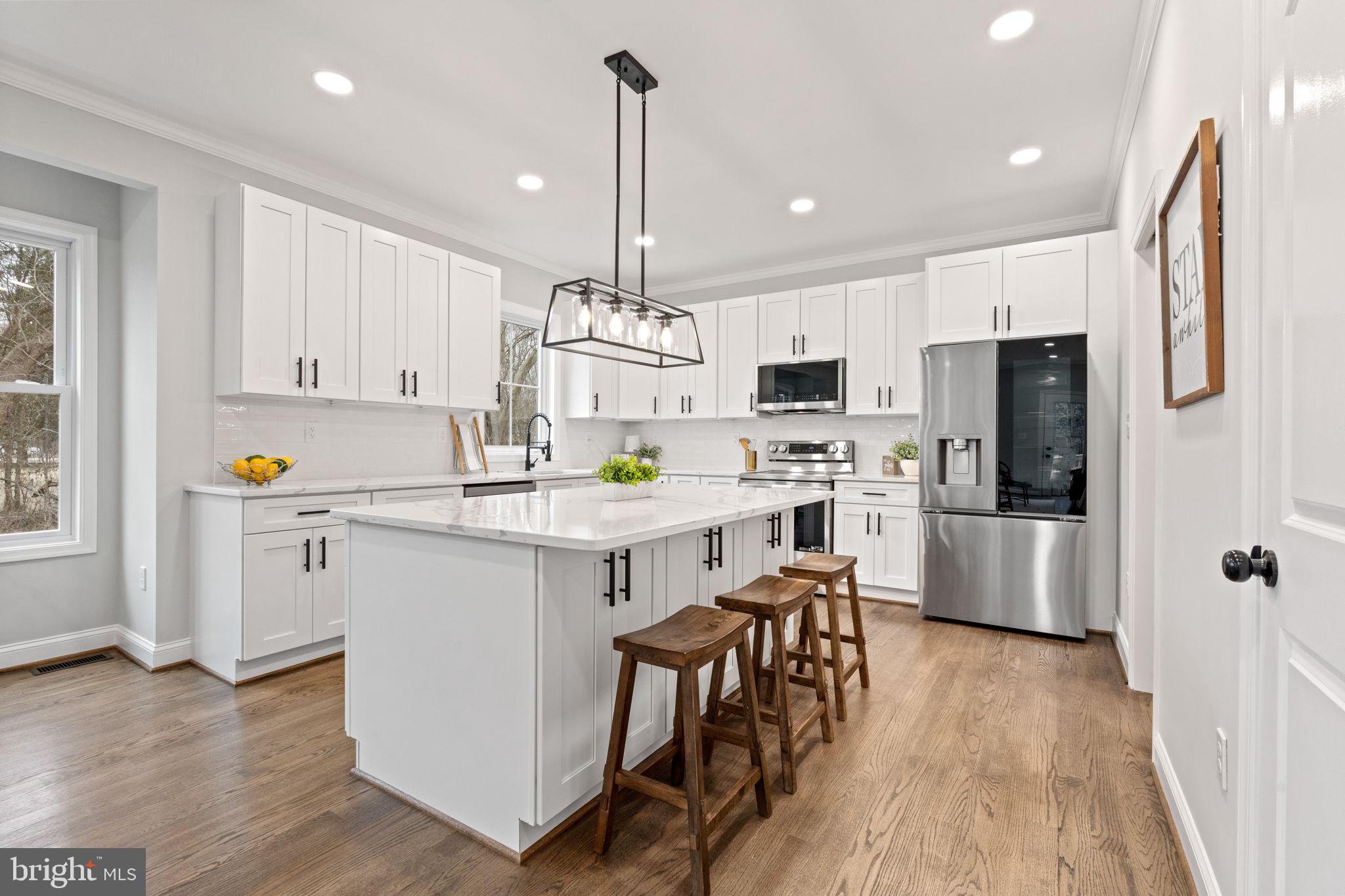 GUNSTON MANOR - Residential