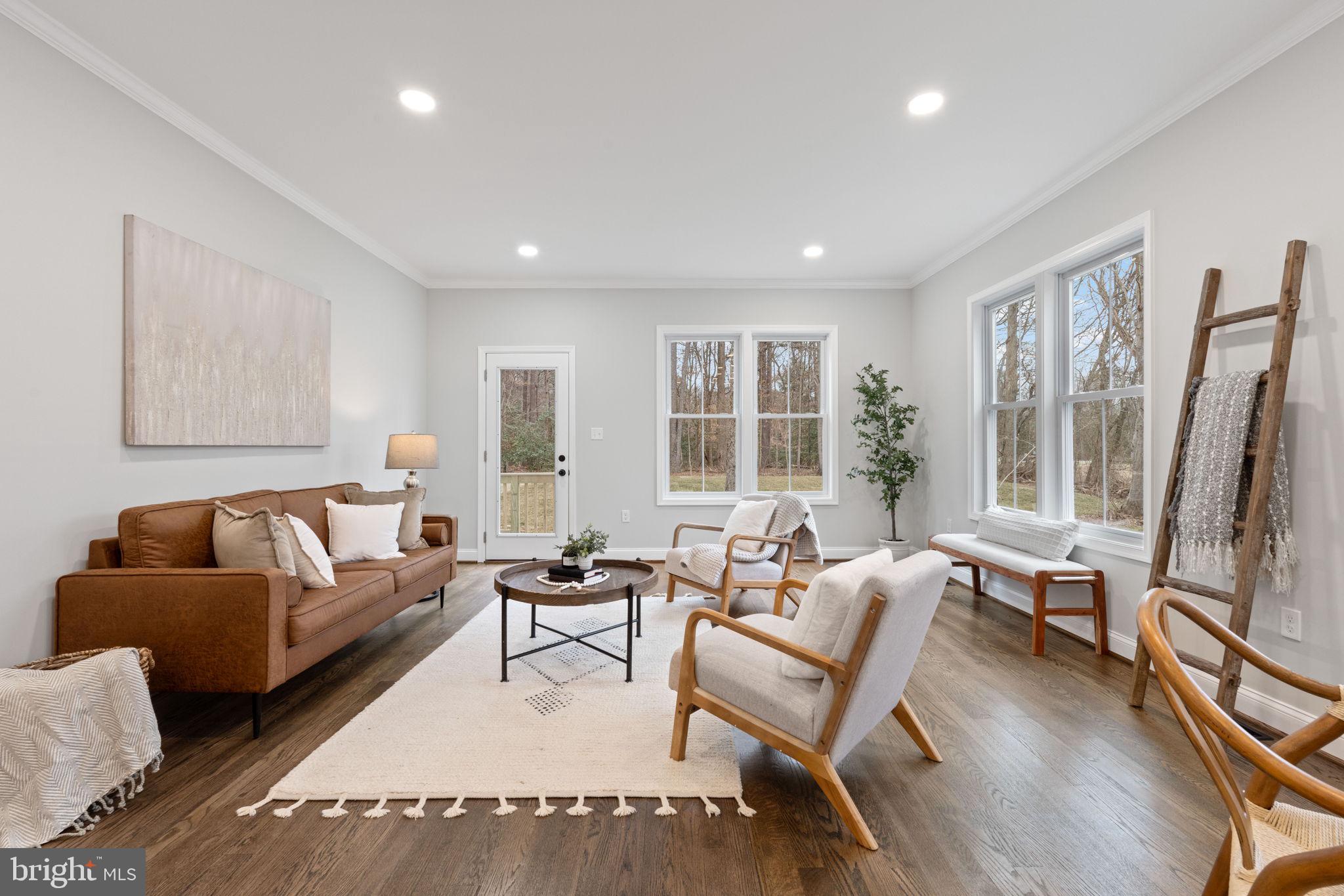 GUNSTON MANOR - Residential