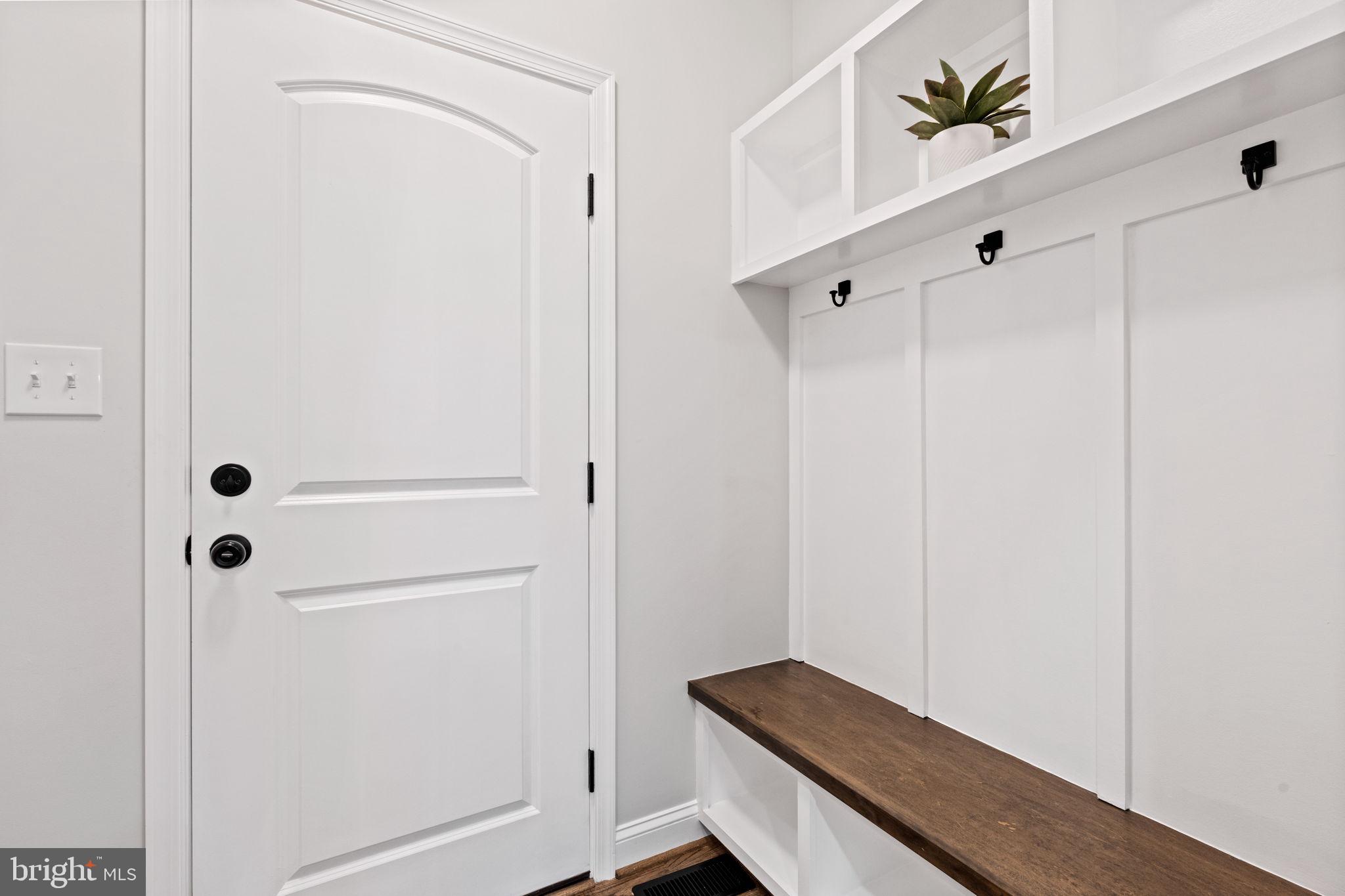 GUNSTON MANOR - Residential