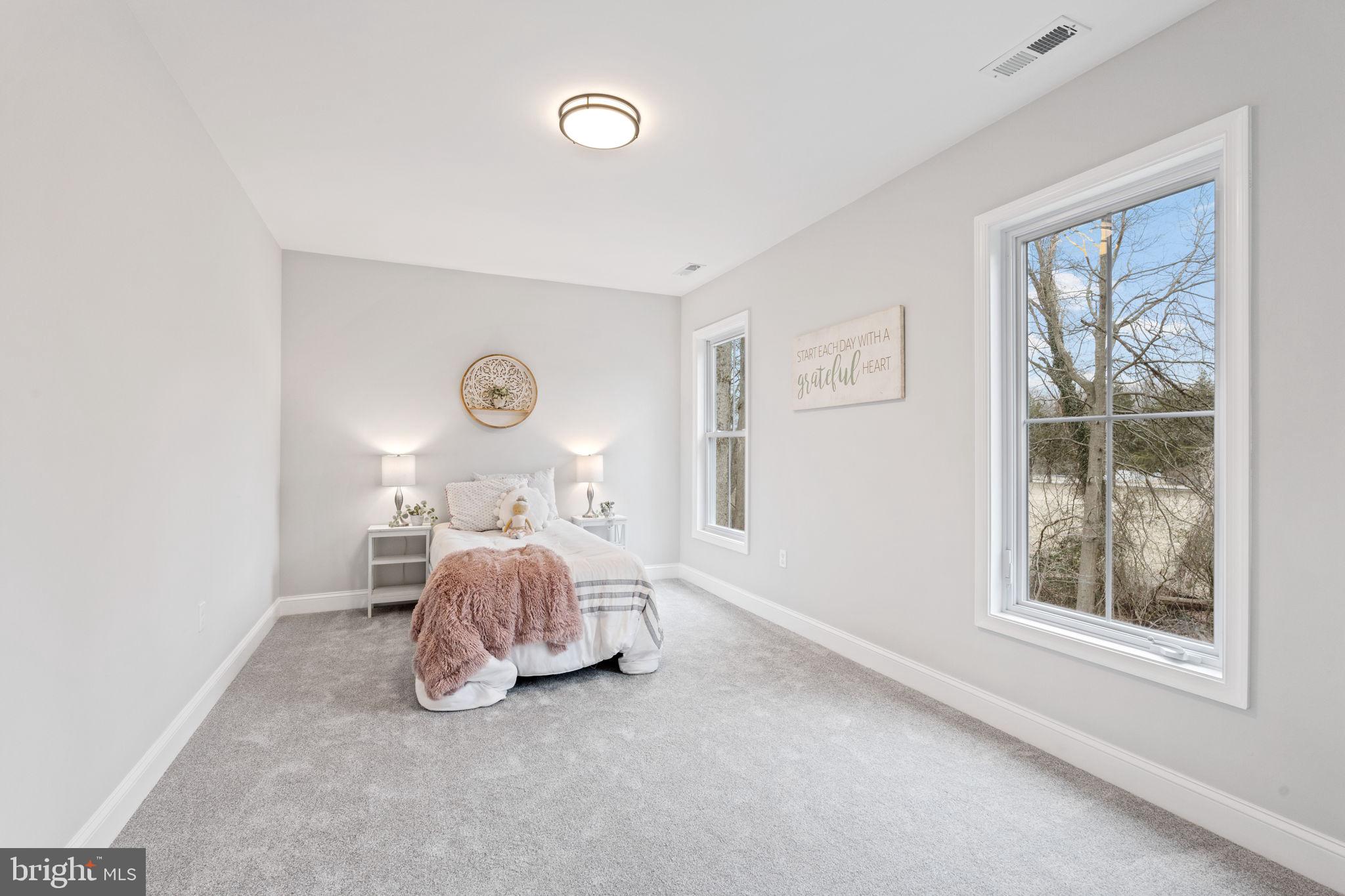 GUNSTON MANOR - Residential