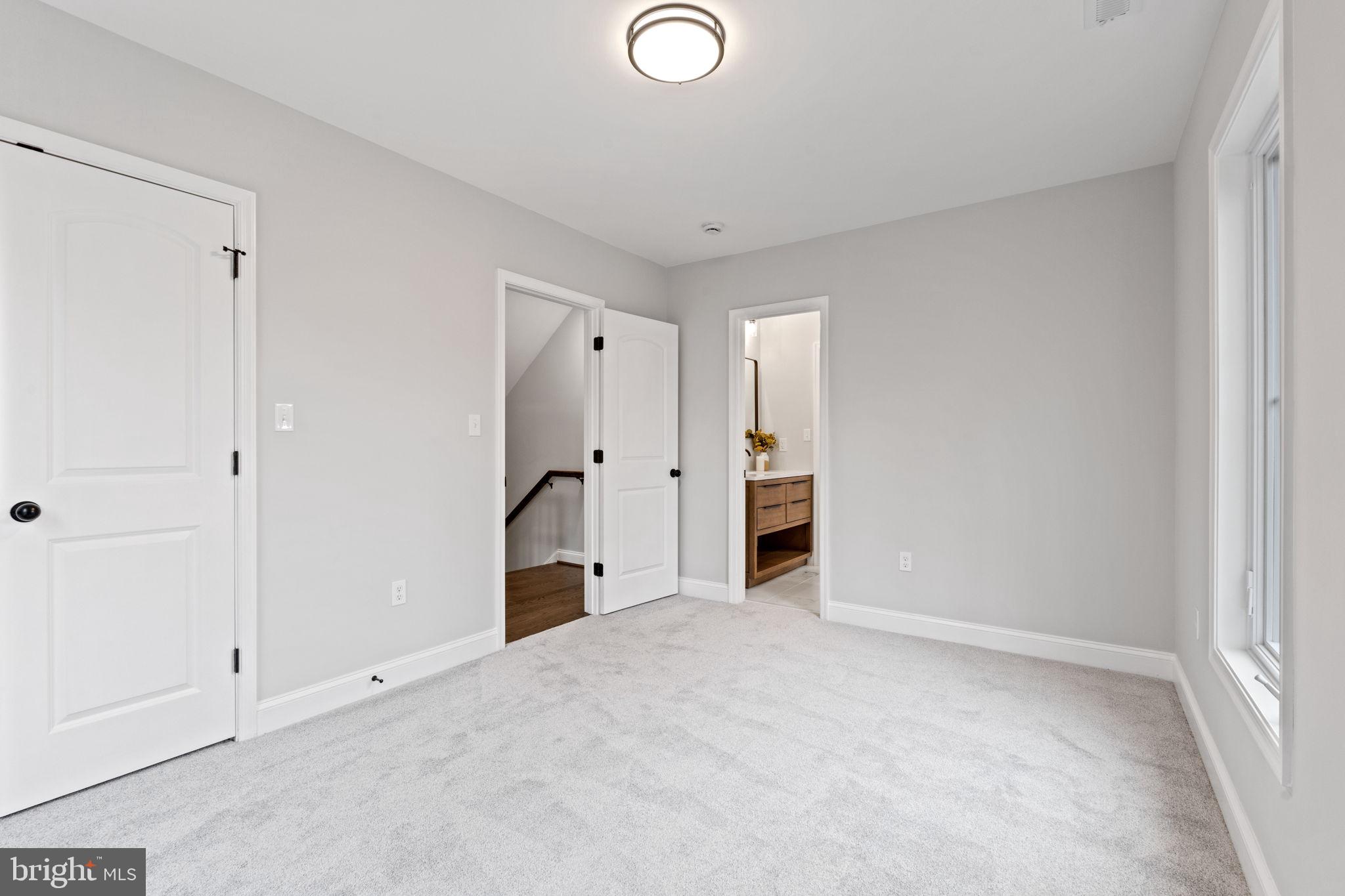 GUNSTON MANOR - Residential