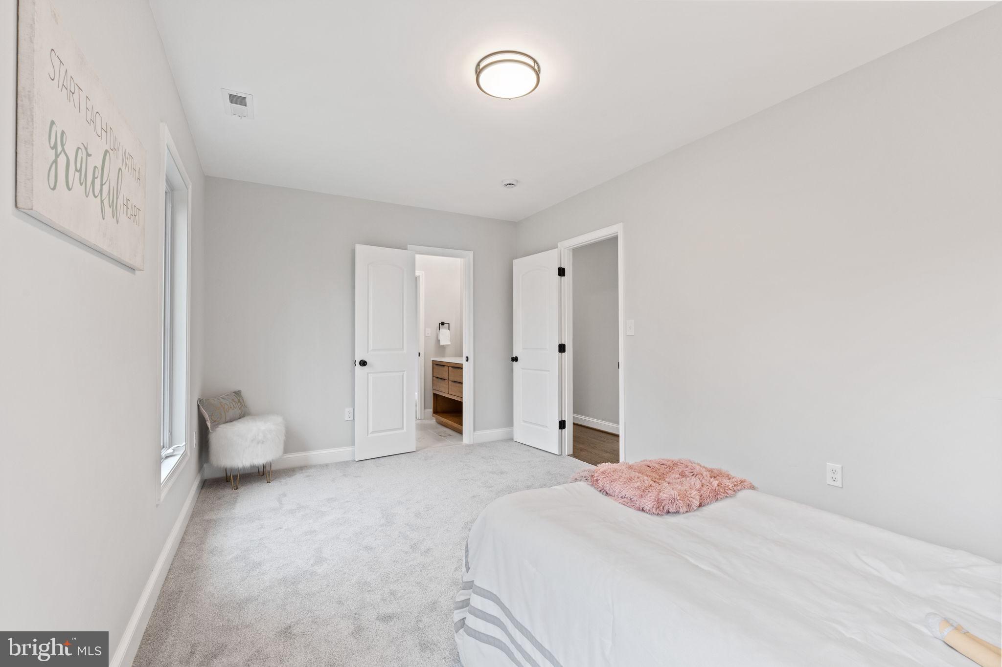 GUNSTON MANOR - Residential