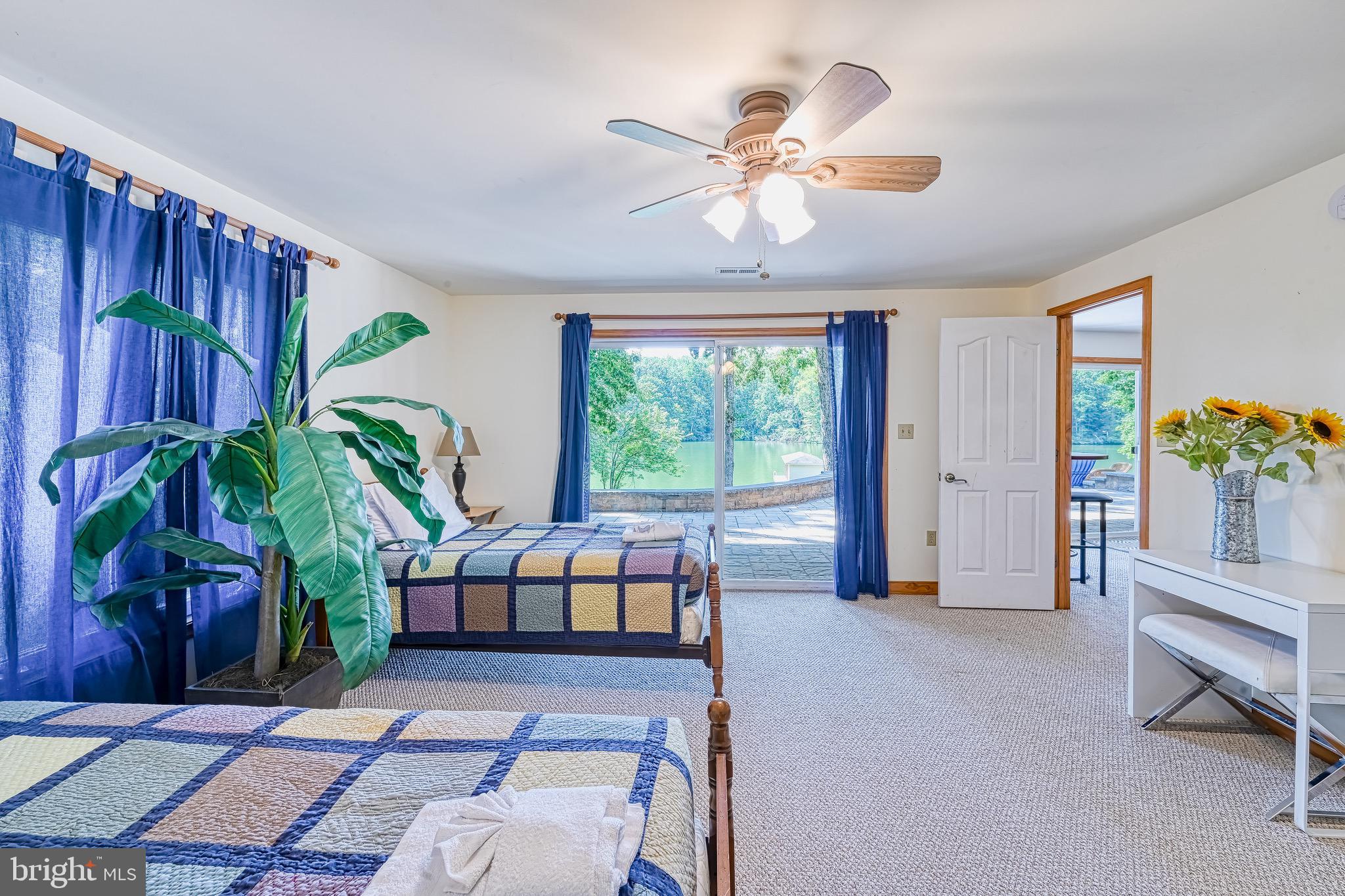 WYNDEMERE - Residential