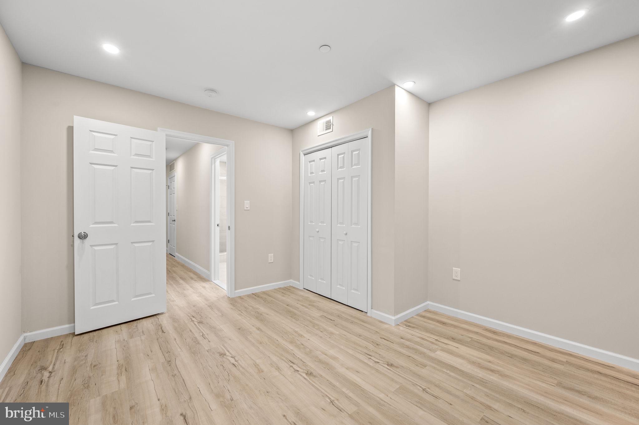 TEMPLE UNIVERSITY - Residential Lease