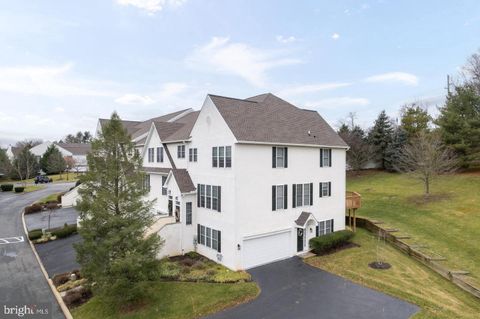 Townhouse For Sale - 706 Whispering Brooke Drive #706<br/> Chester County, NEWTOWN SQUARE, PA 19073
