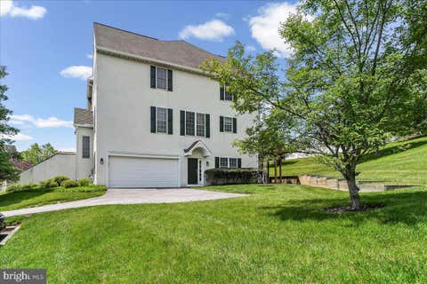 Townhouse For Sale - 706 Whispering Brooke Drive #706<br/> Chester County, NEWTOWN SQUARE, PA 19073