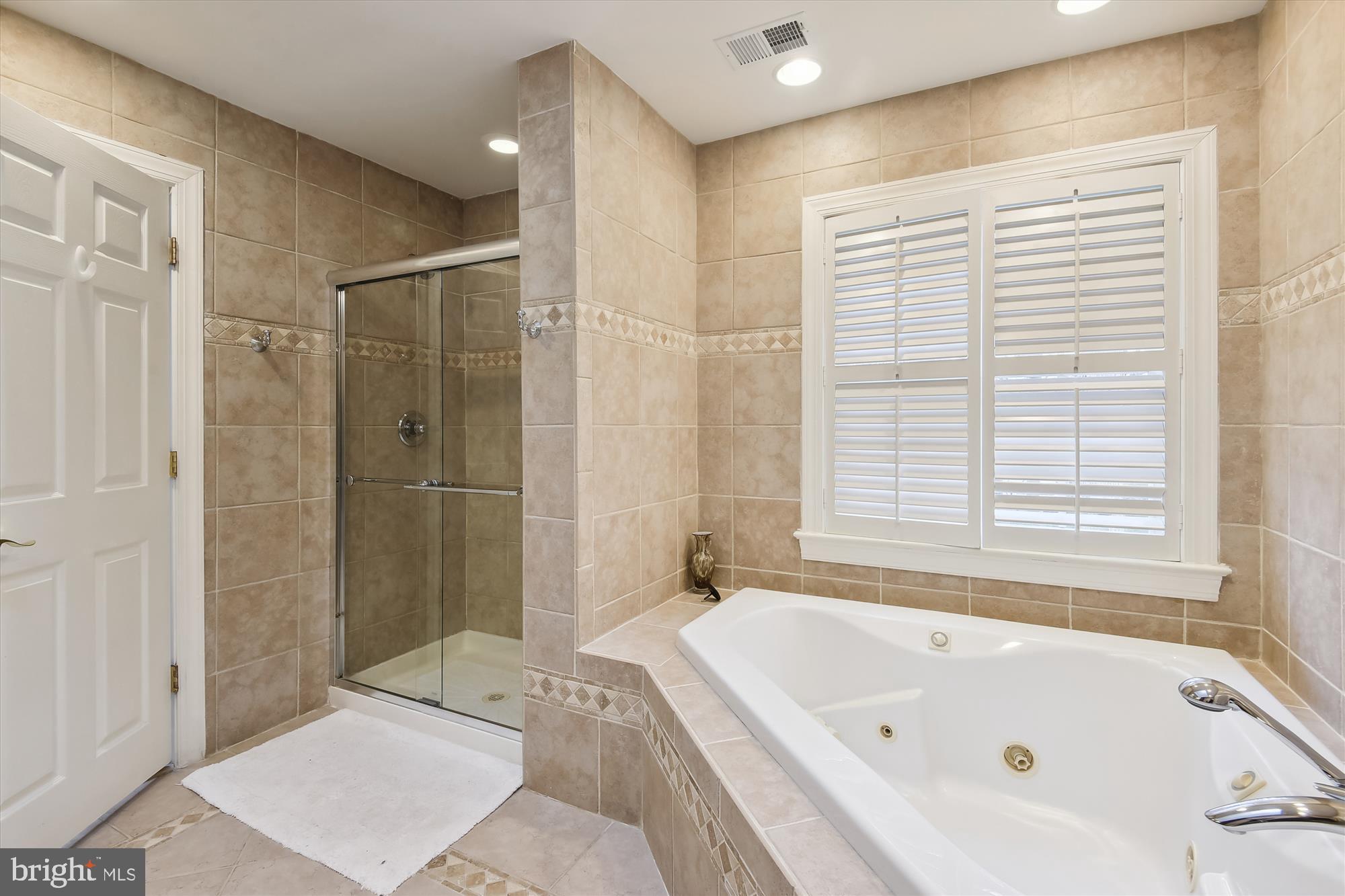 BELLEVUE FOREST - Residential