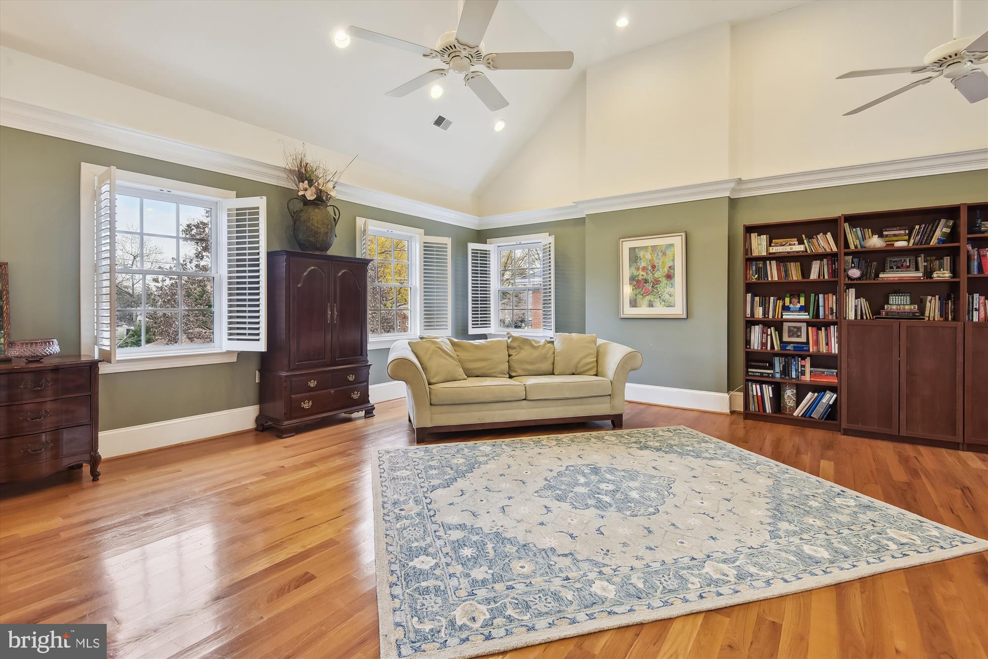 BELLEVUE FOREST - Residential