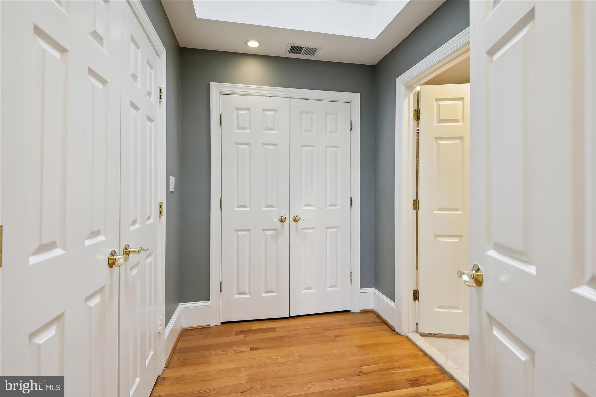 BELLEVUE FOREST - Residential