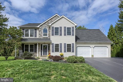 Photo of 2470 IMPALA DR, RONKS, PA 17572 (MLS # PALA2041536)