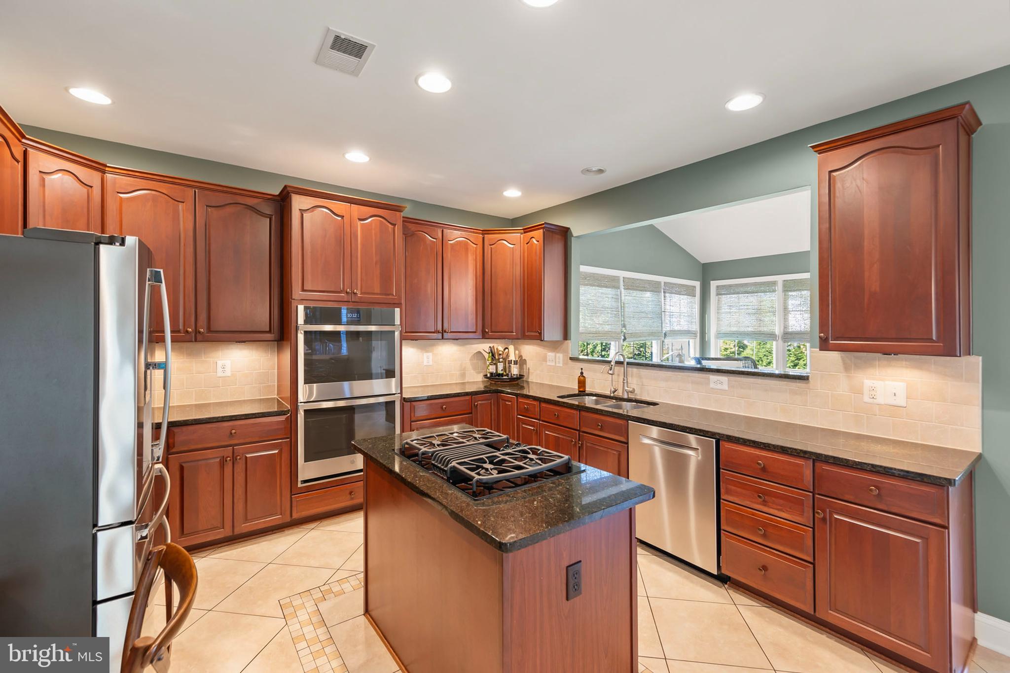 HARVEST RIDGE ESTATES - Residential