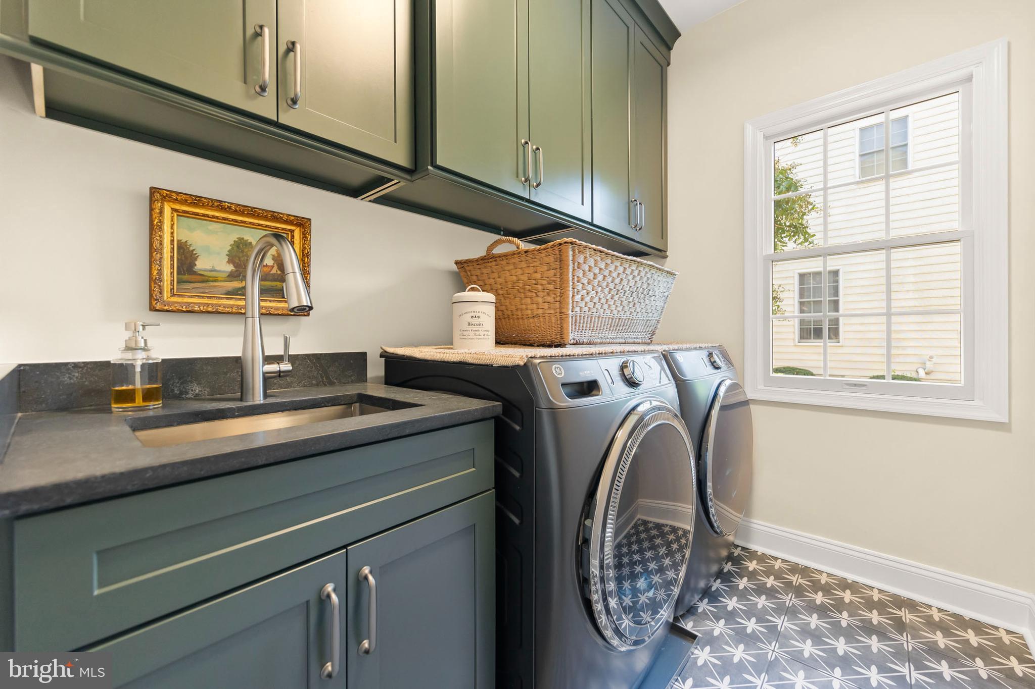 HARVEST RIDGE ESTATES - Residential