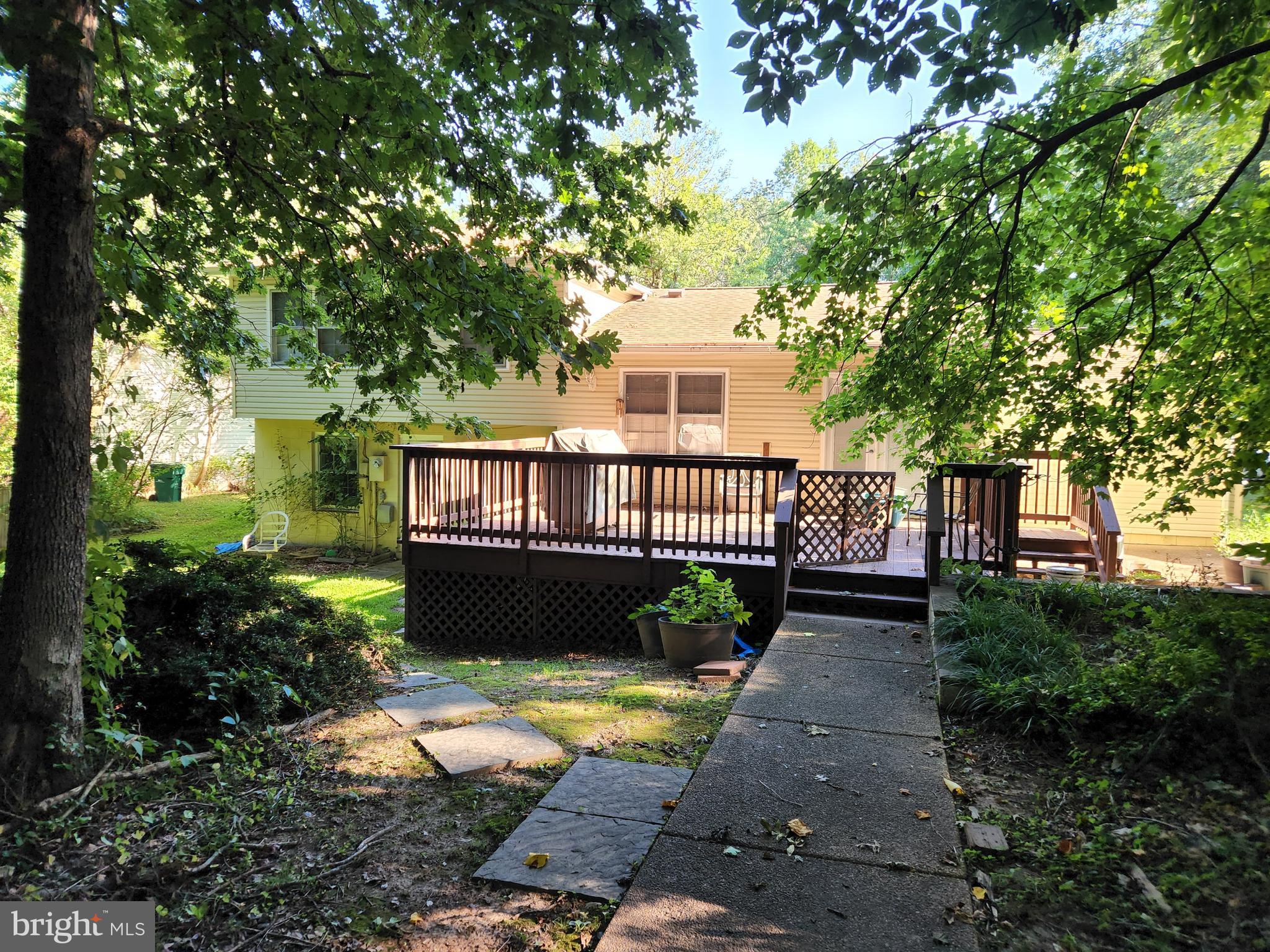 LAKE RIDGE - Residential