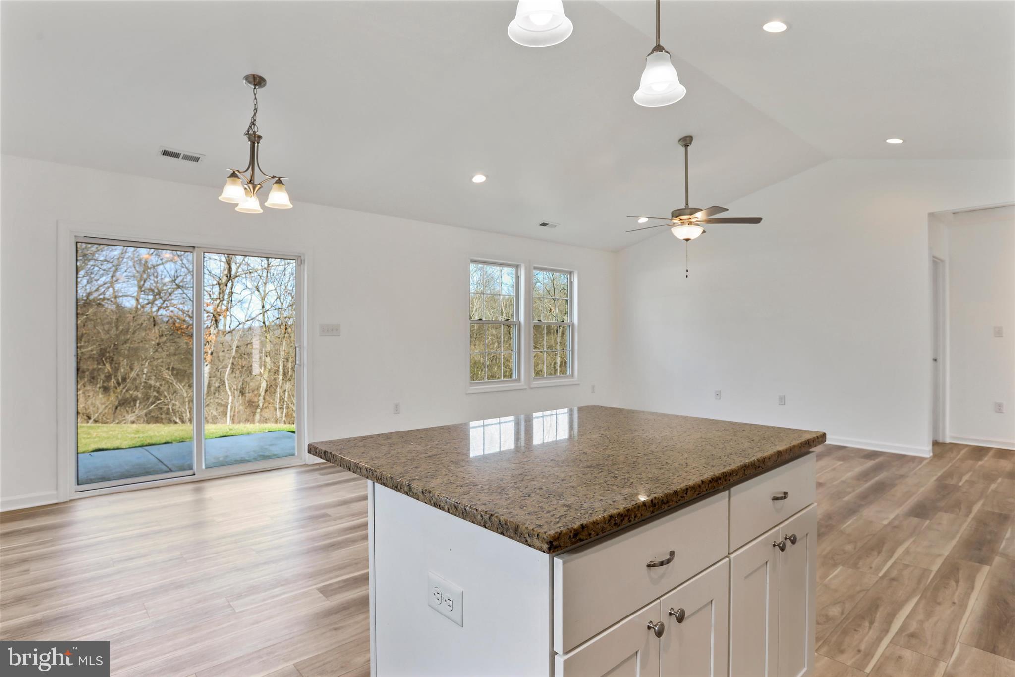 PRENTISS POINT - Residential