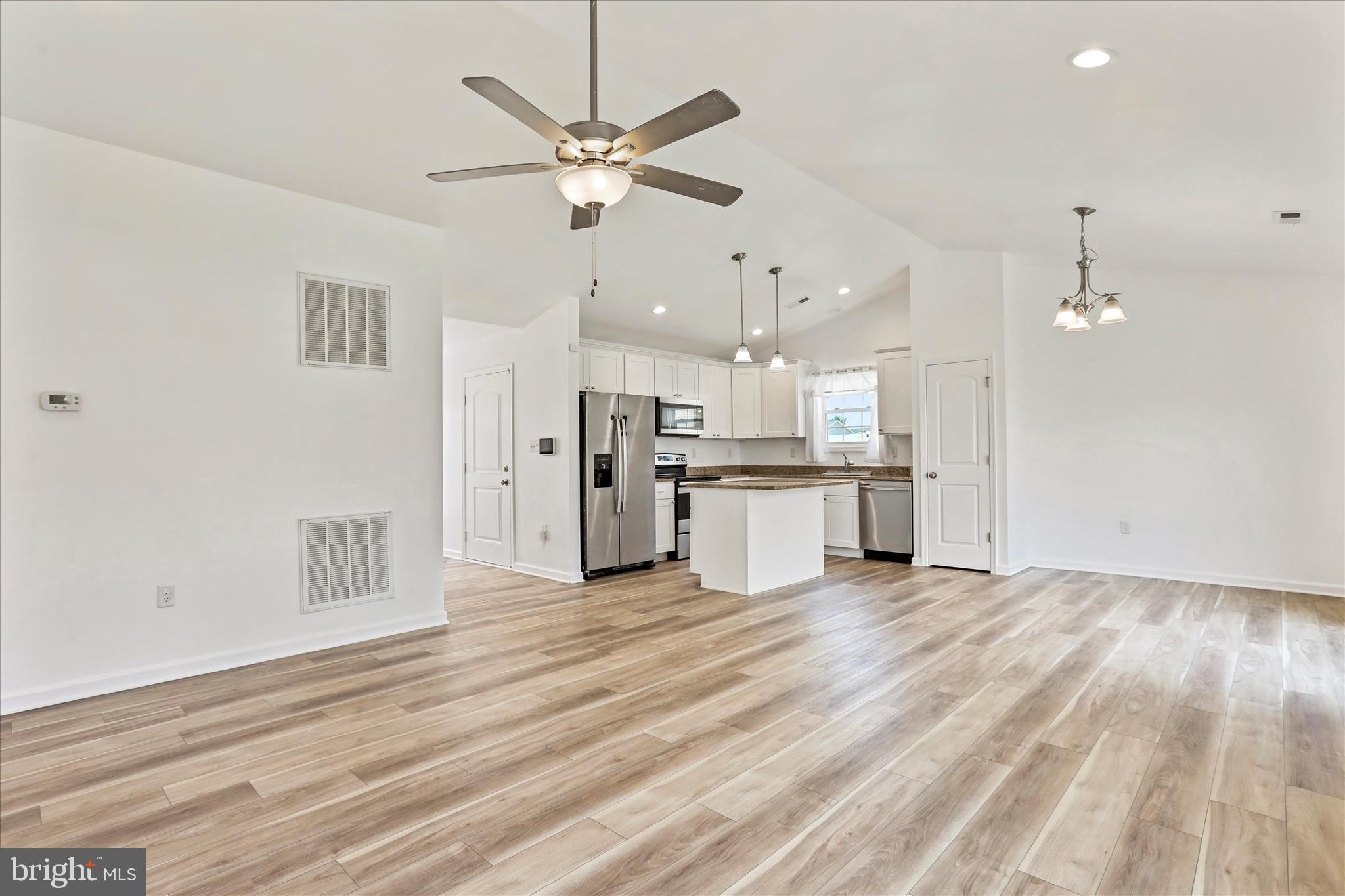 PRENTISS POINT - Residential