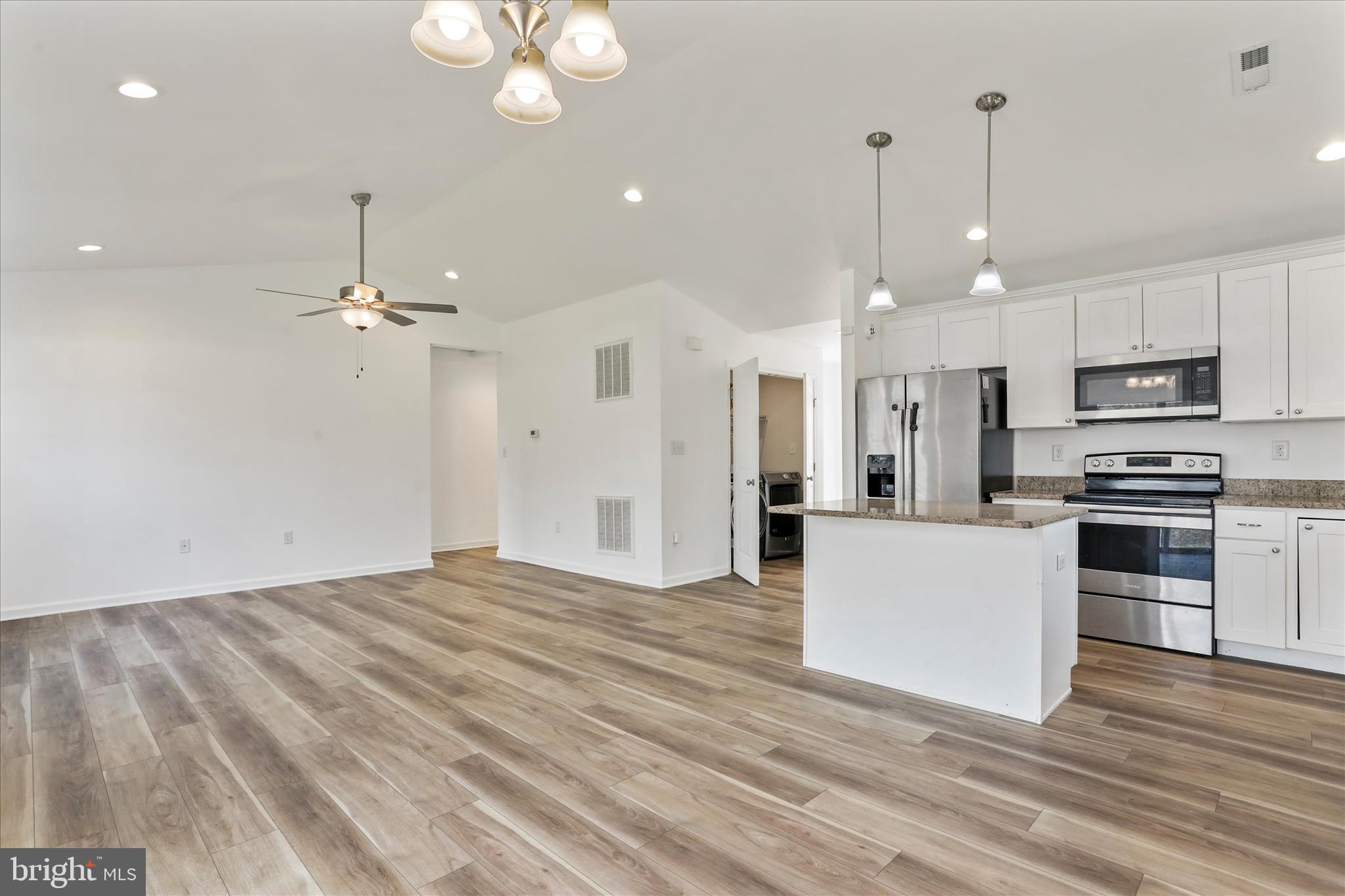 PRENTISS POINT - Residential