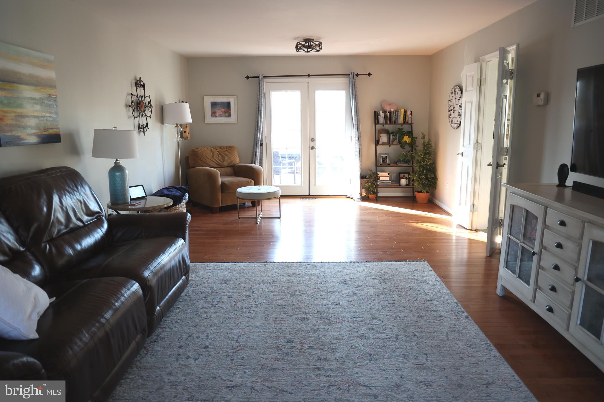 WOOD GLEN FARMS - Residential