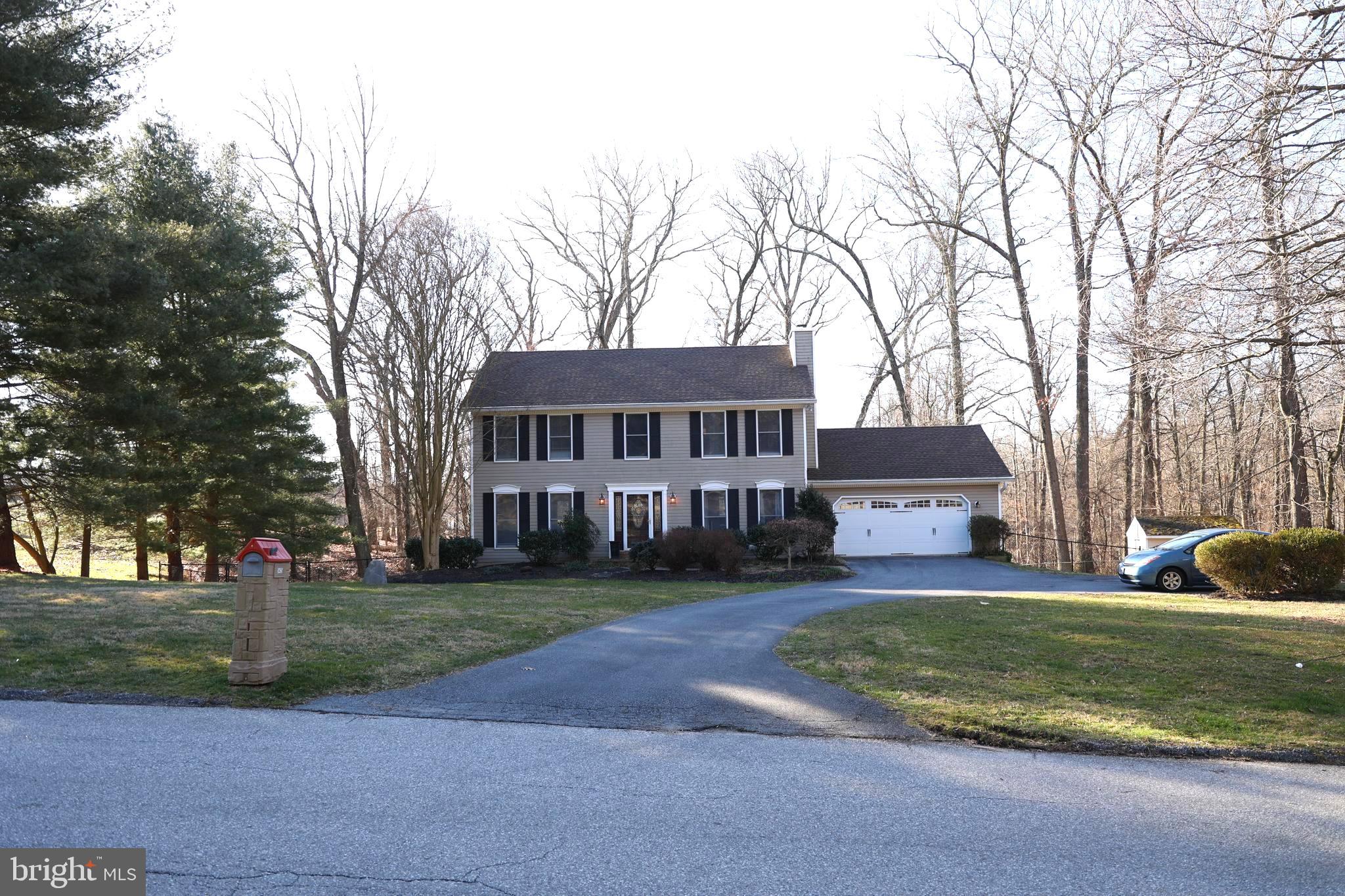 WOOD GLEN FARMS - Residential