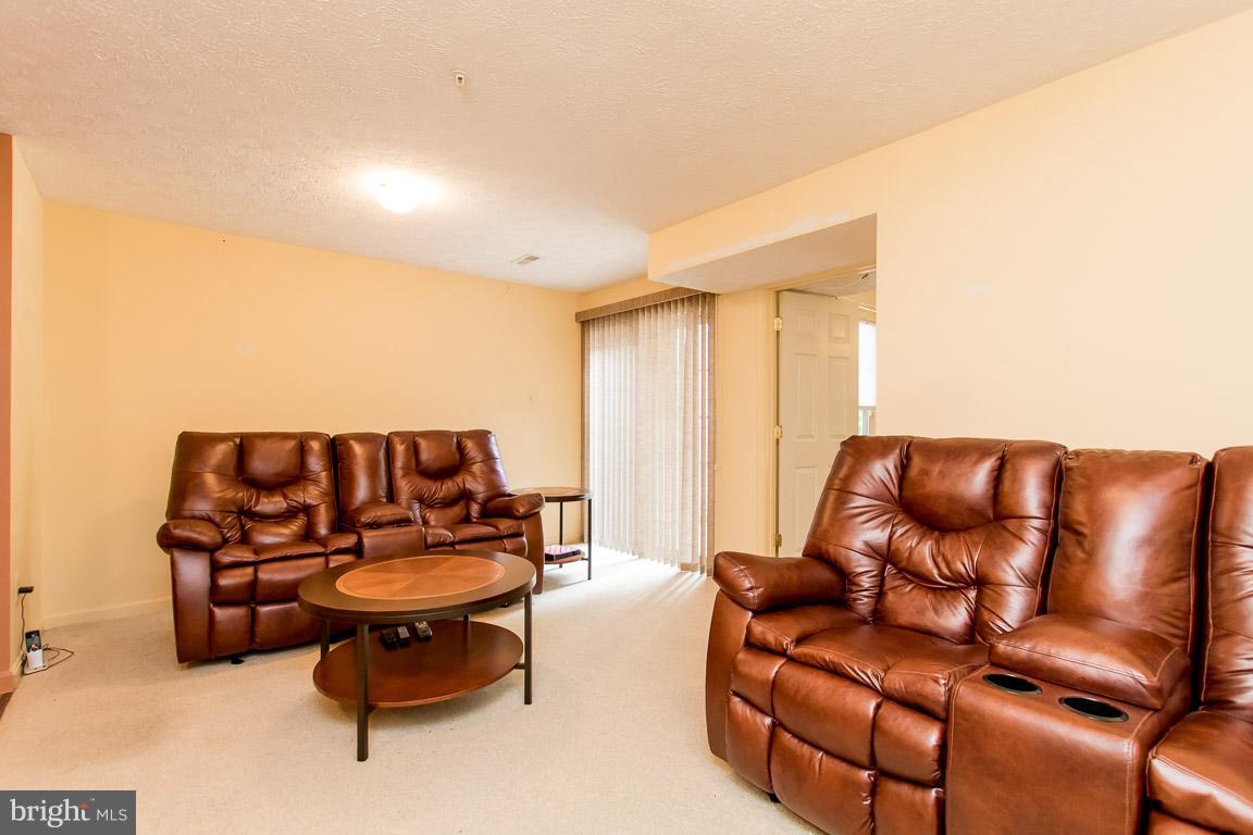 CONSTANT FRIENDSHIP - Residential