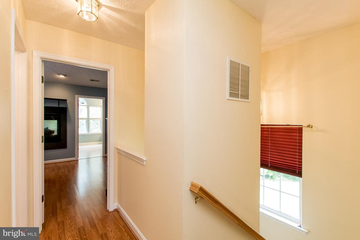 CONSTANT FRIENDSHIP - Residential