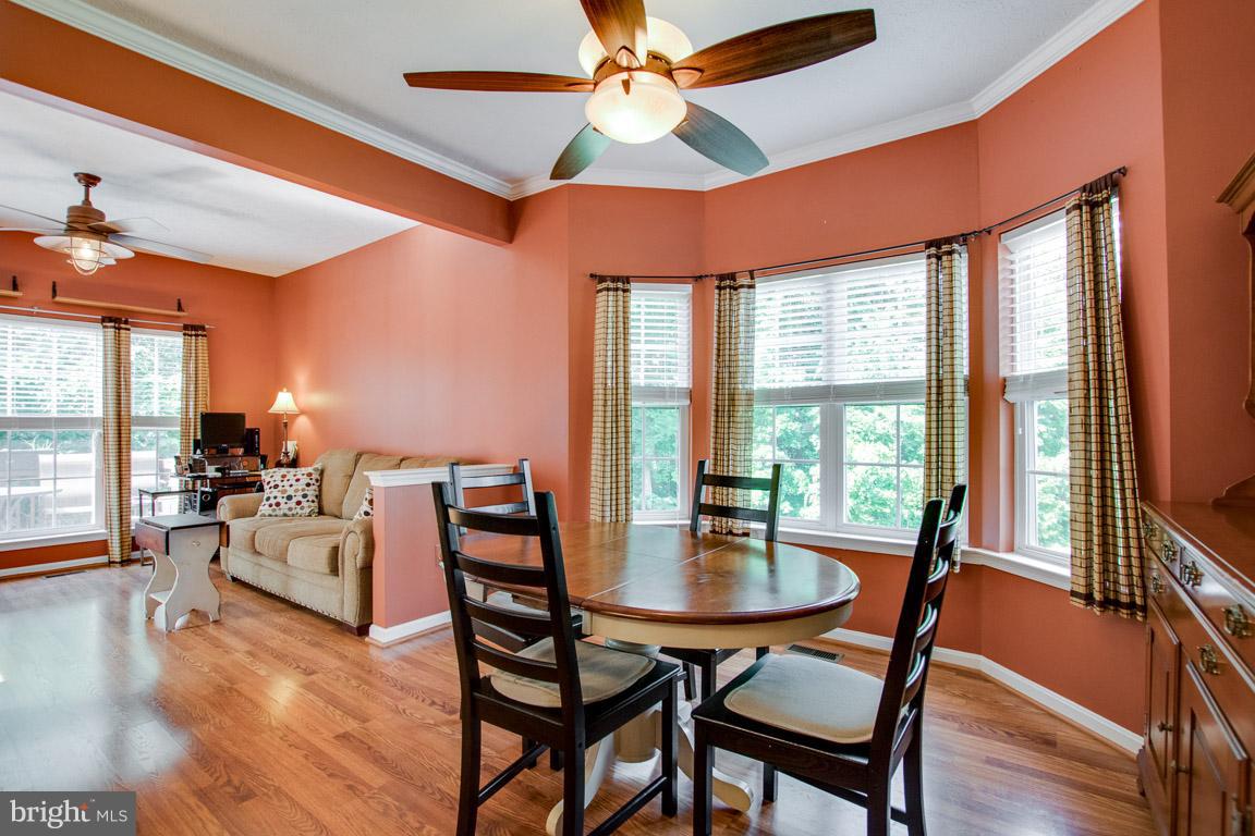 CONSTANT FRIENDSHIP - Residential