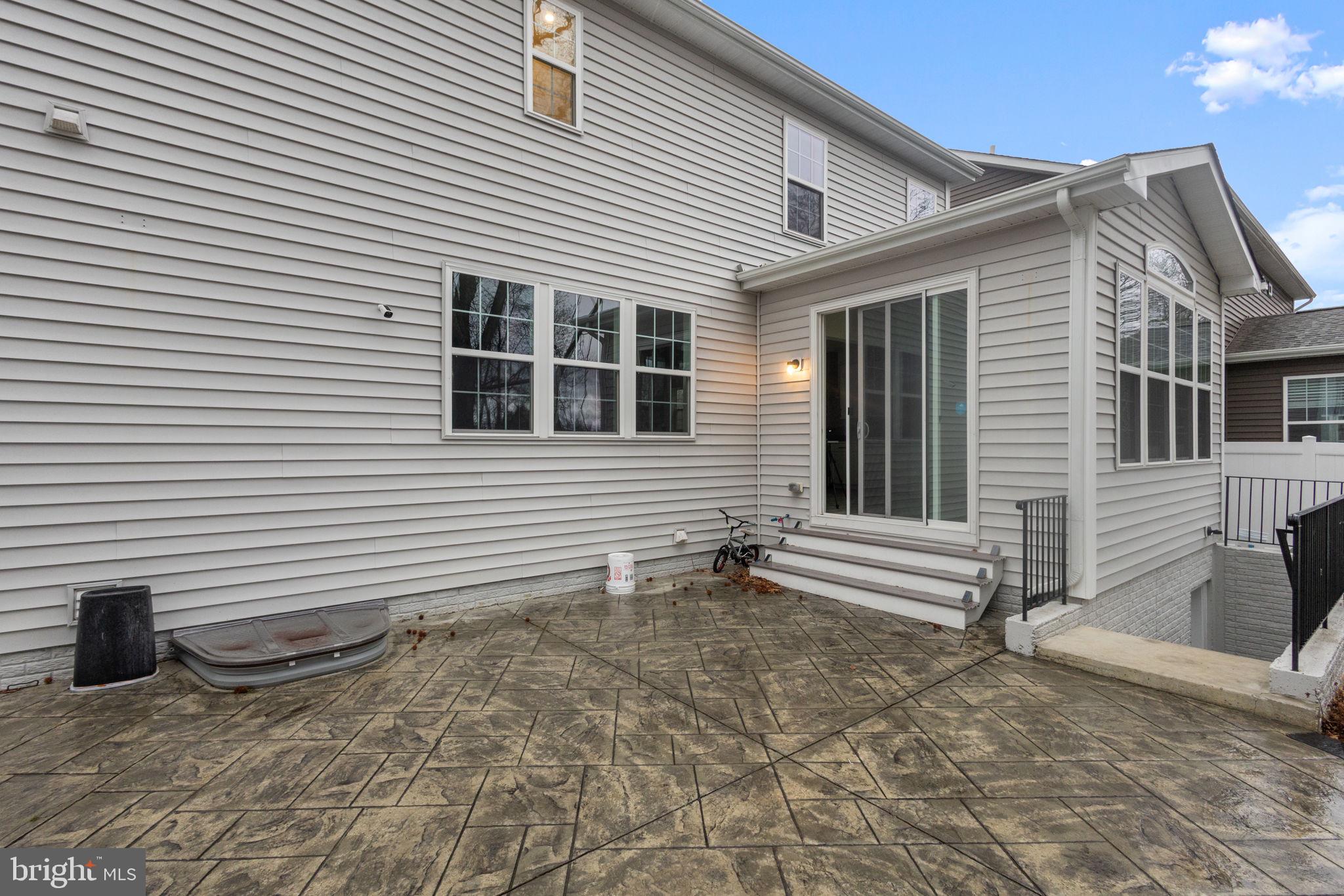 HARRISON VILLAGE - Residential