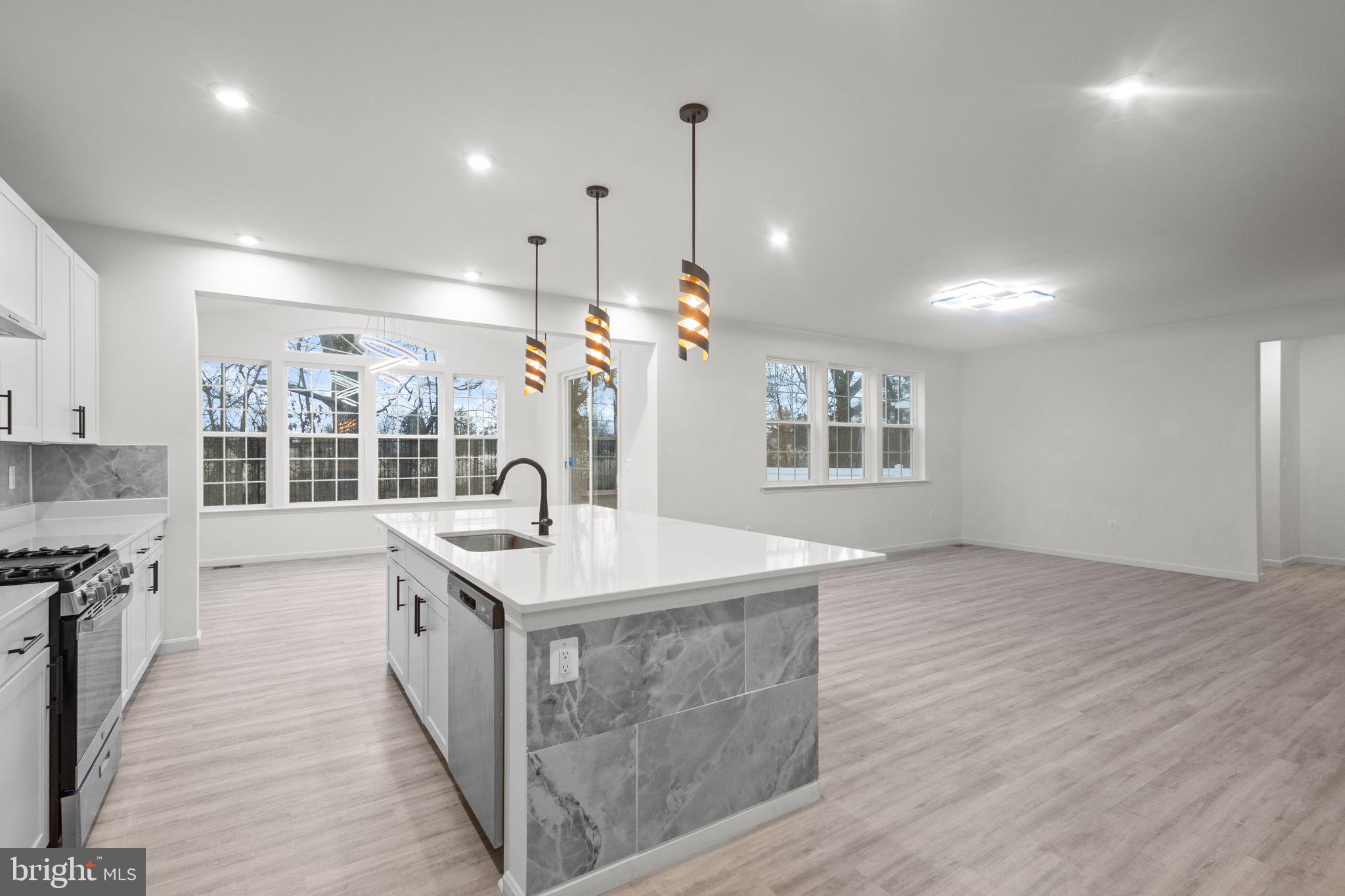 HARRISON VILLAGE - Residential