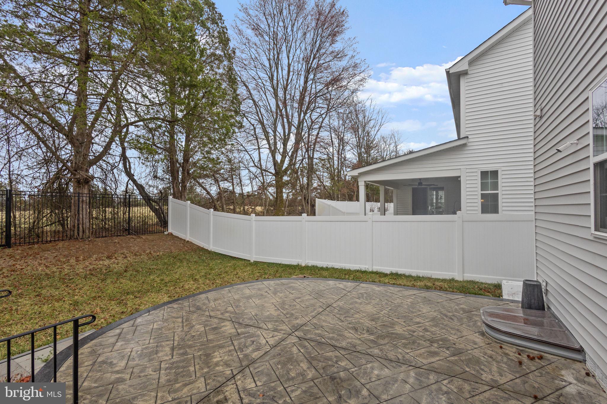 HARRISON VILLAGE - Residential