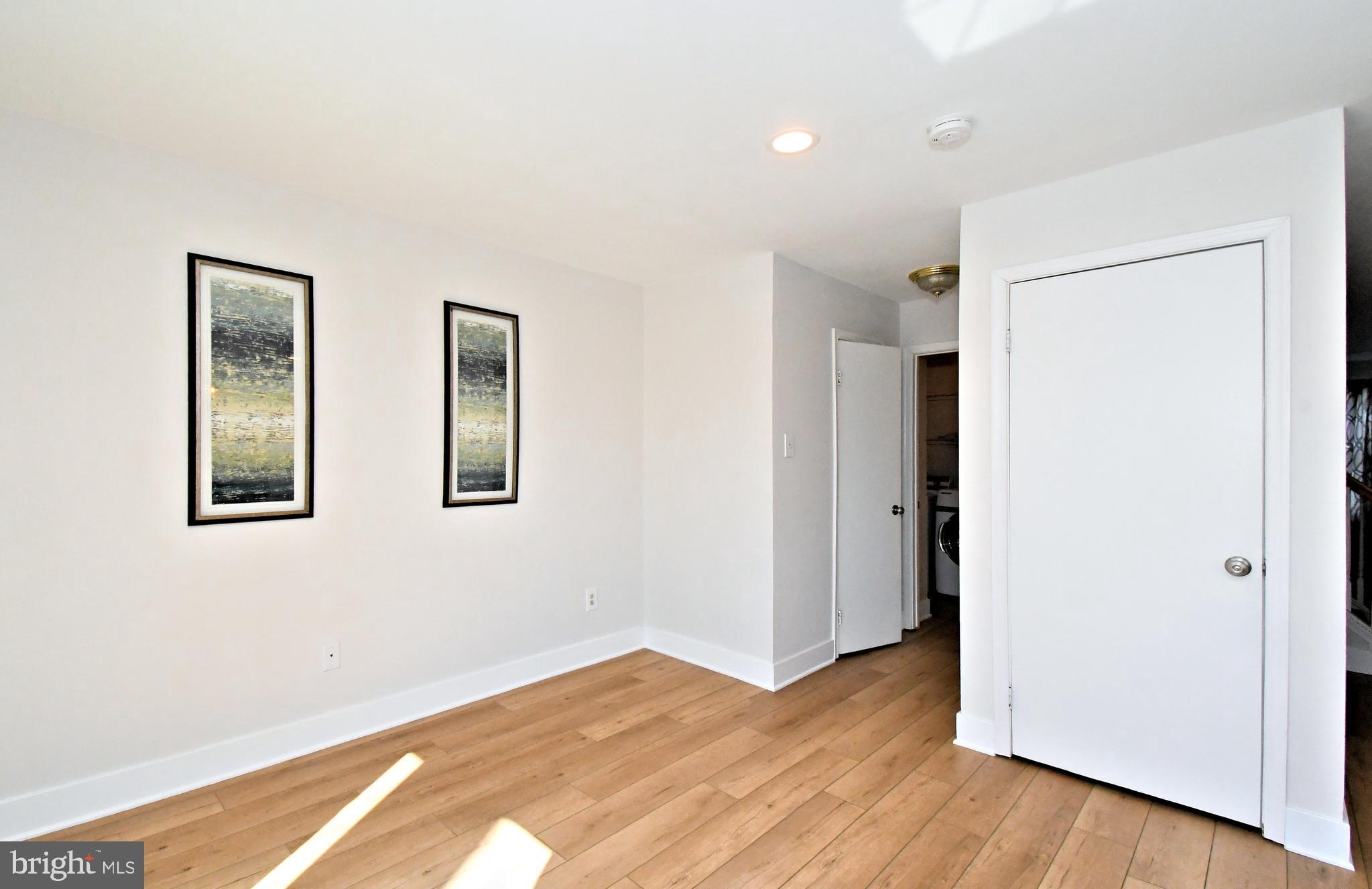 YORKSHIRE COMMONS - Residential