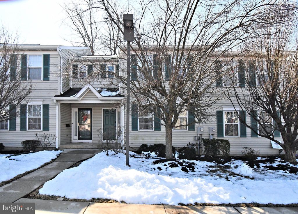 Photo of 106 Yorkshire Way, HATBORO, PA 19040 (MLS # PAMC2169278)