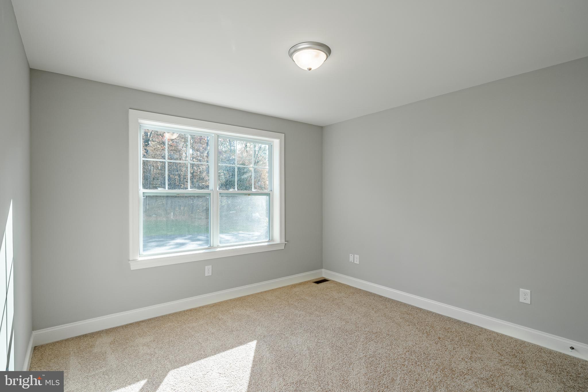 TARRINGTON WOODS - Residential