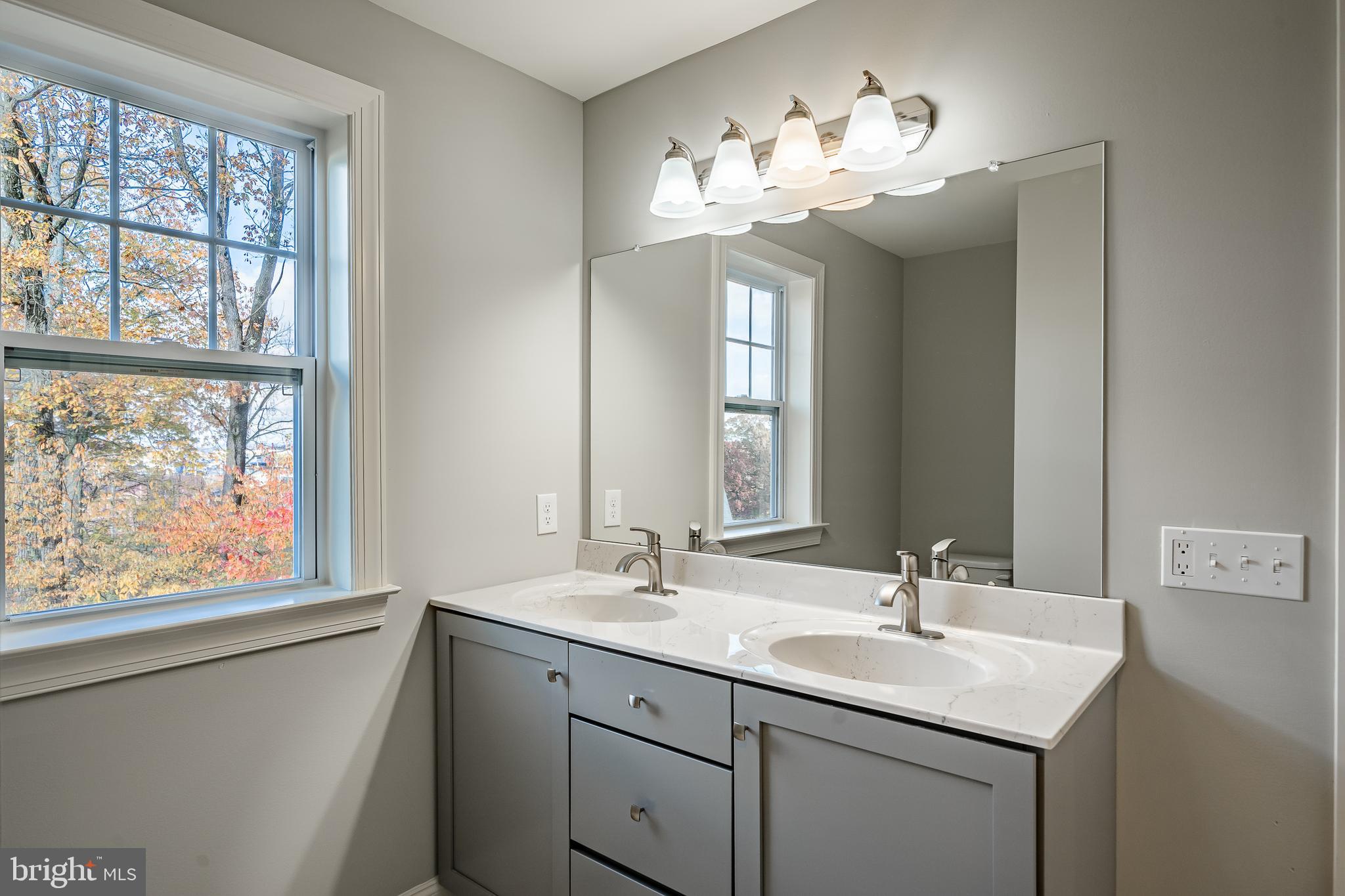 TARRINGTON WOODS - Residential