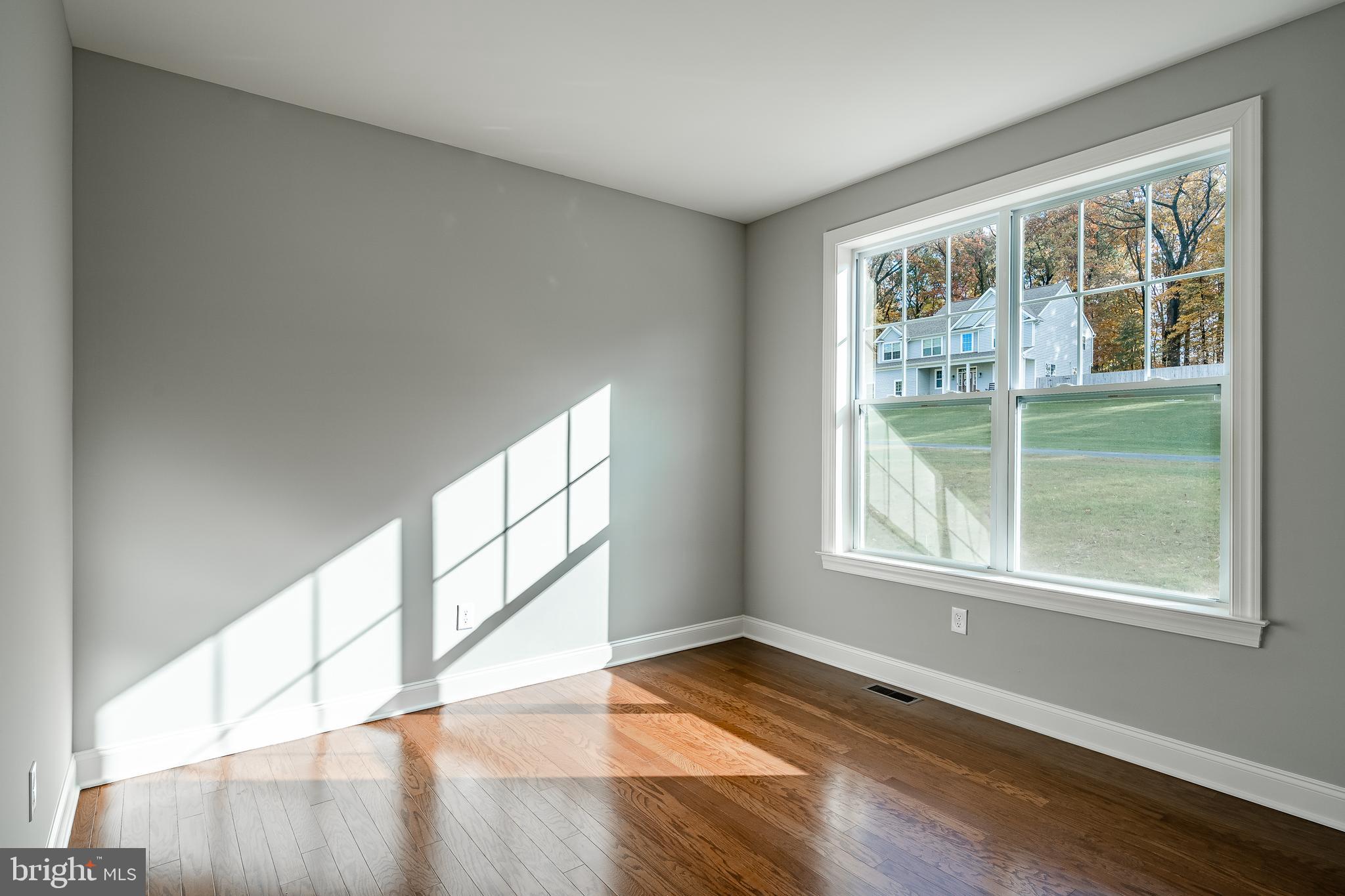 TARRINGTON WOODS - Residential