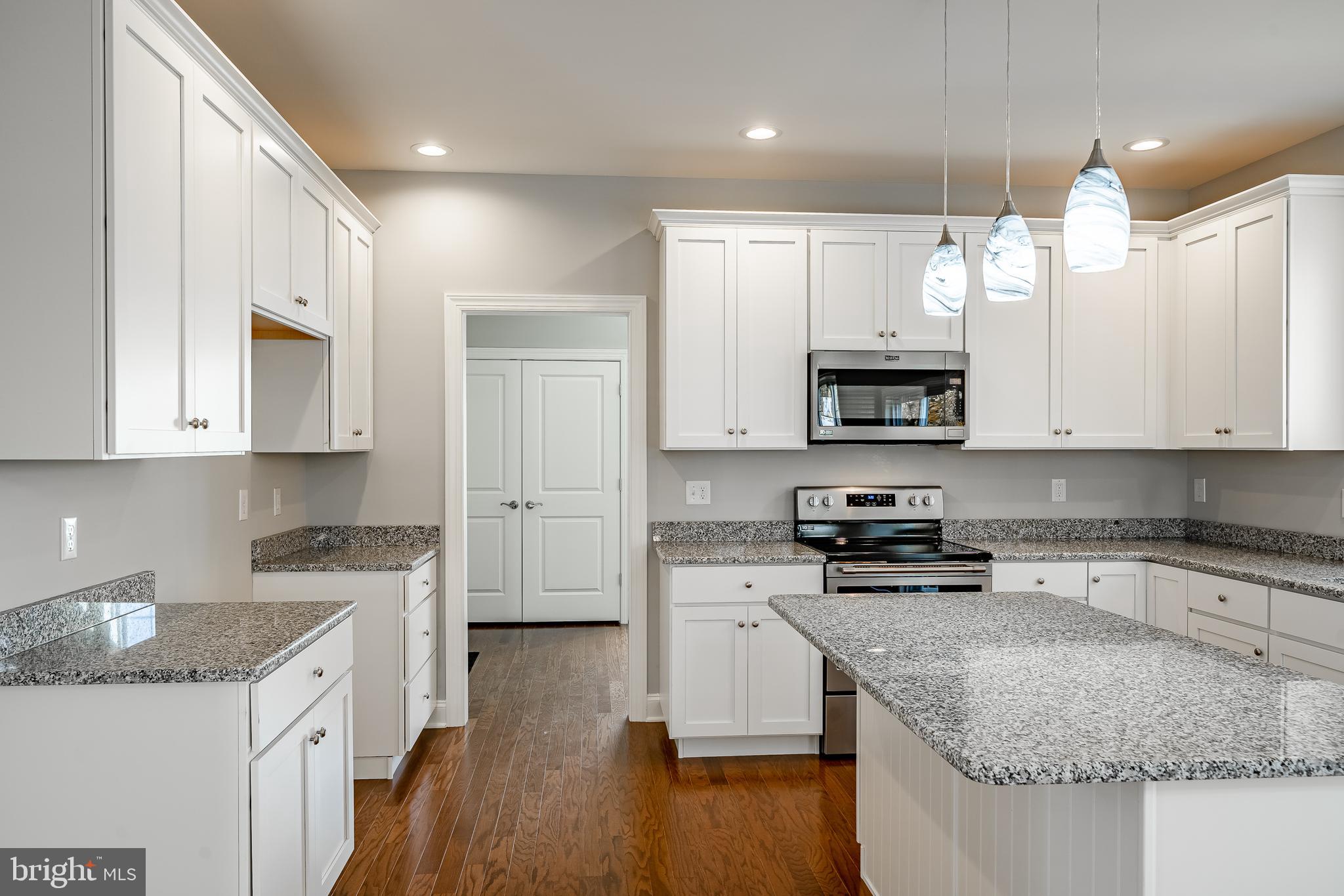 2158 KEY COURT