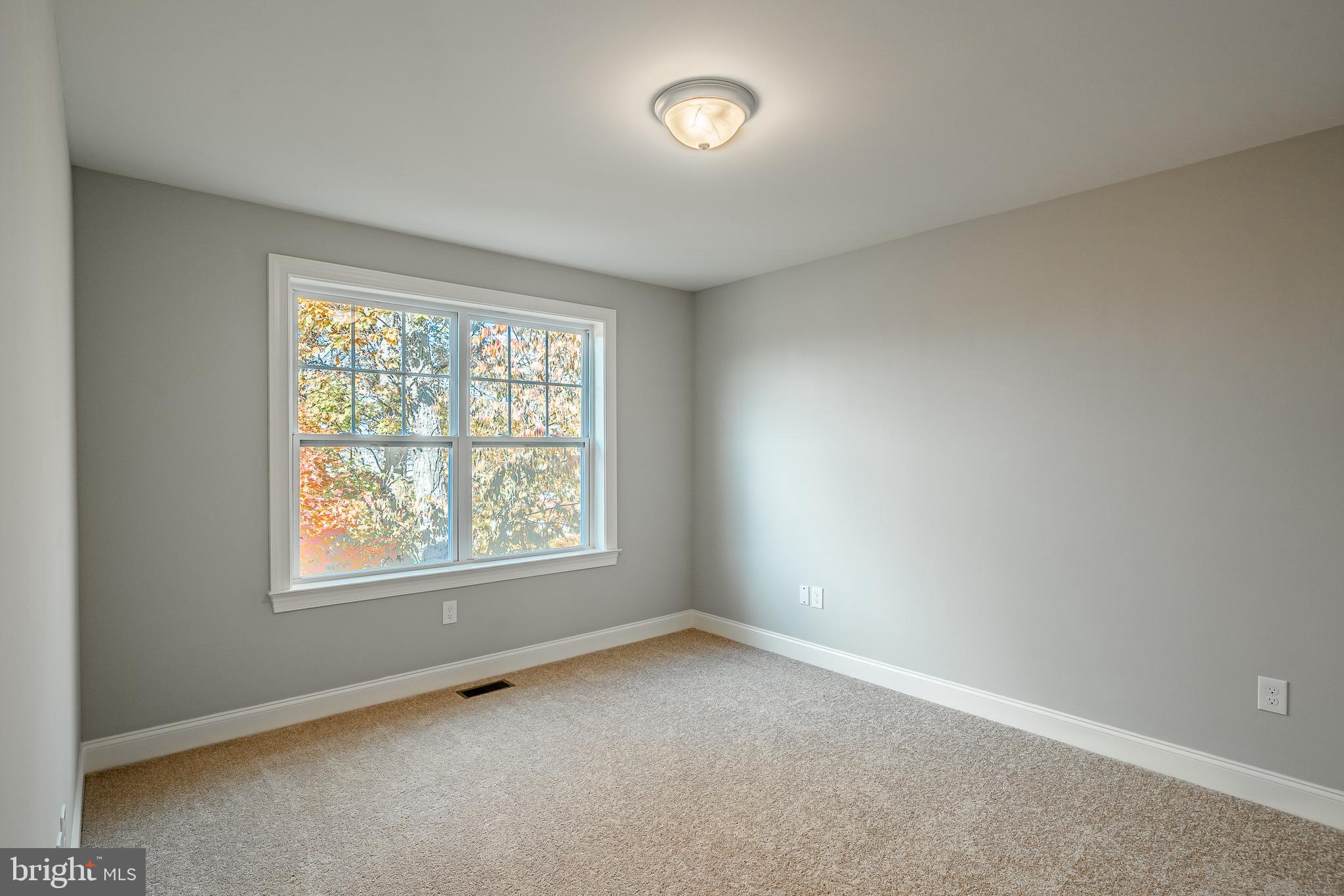 TARRINGTON WOODS - Residential