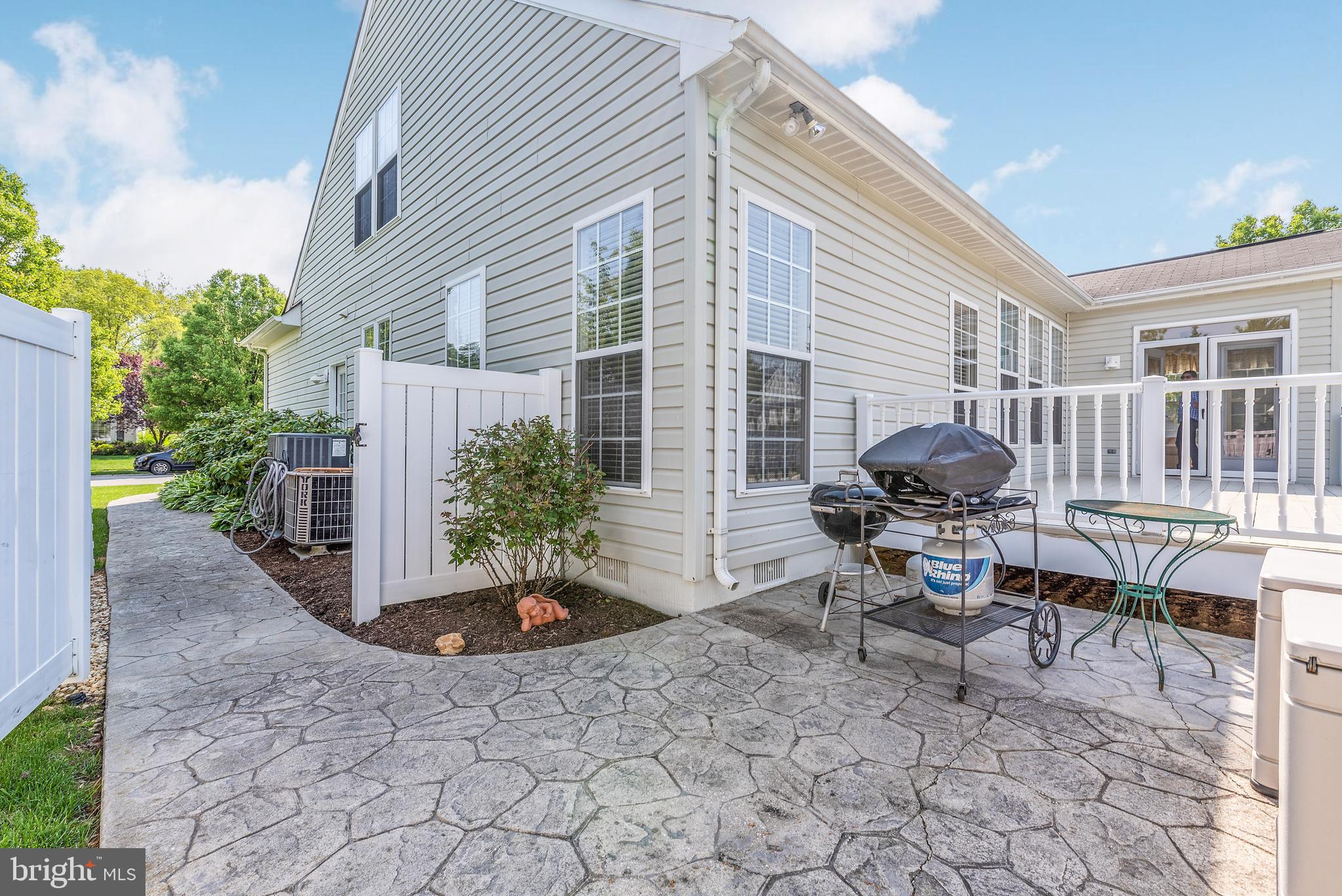 NORTH BROOK - Residential