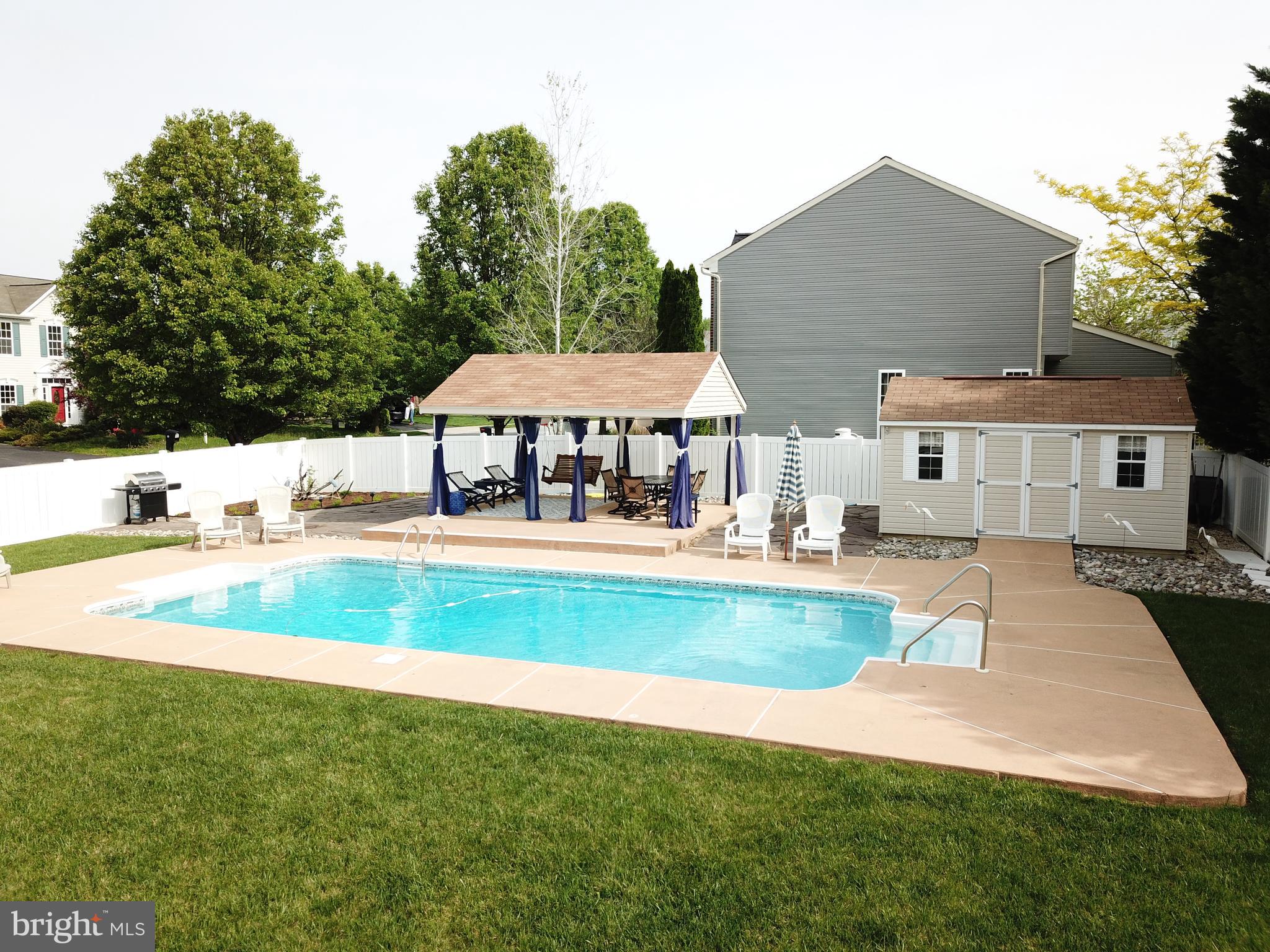 NORTH BROOK - Residential