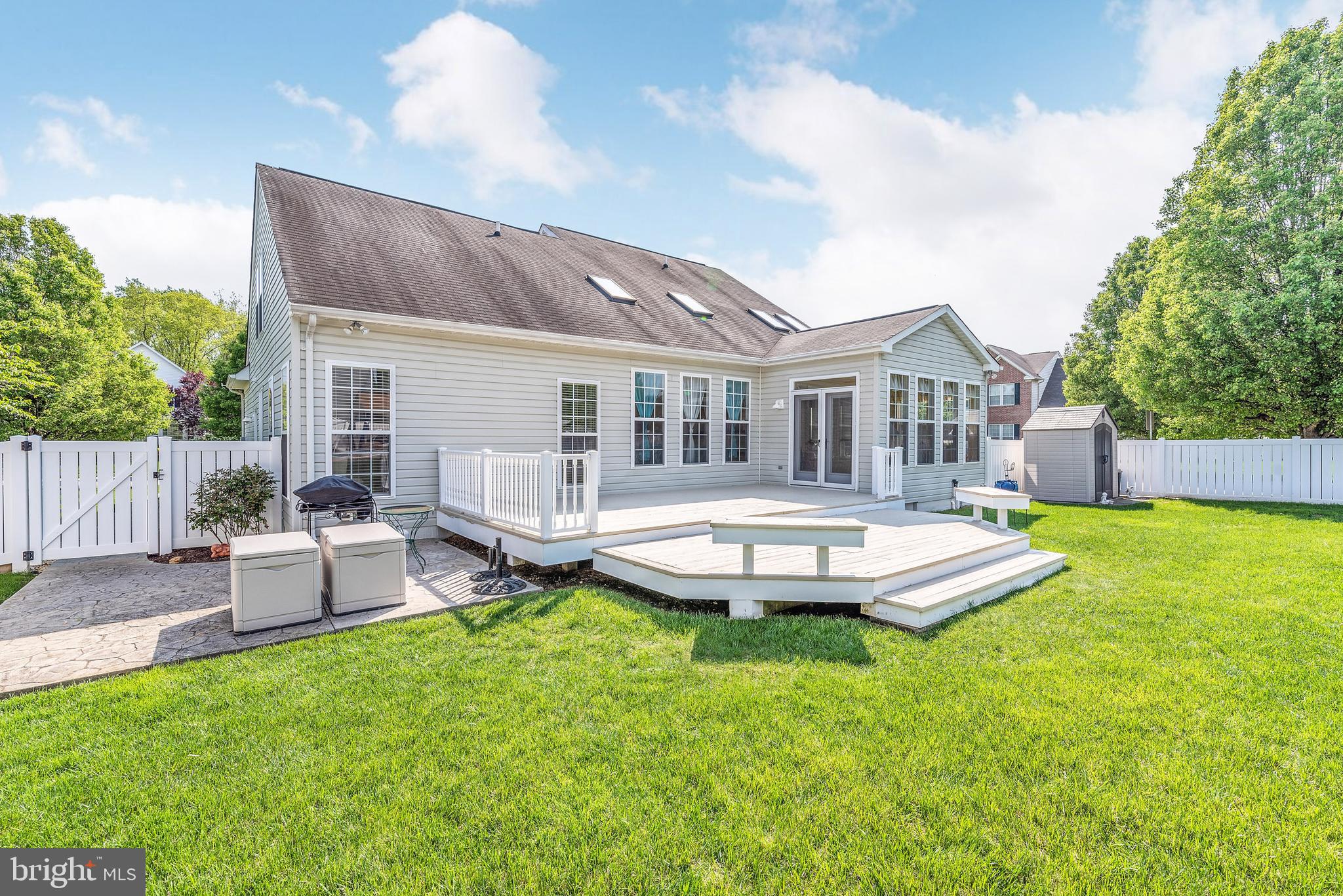 NORTH BROOK - Residential