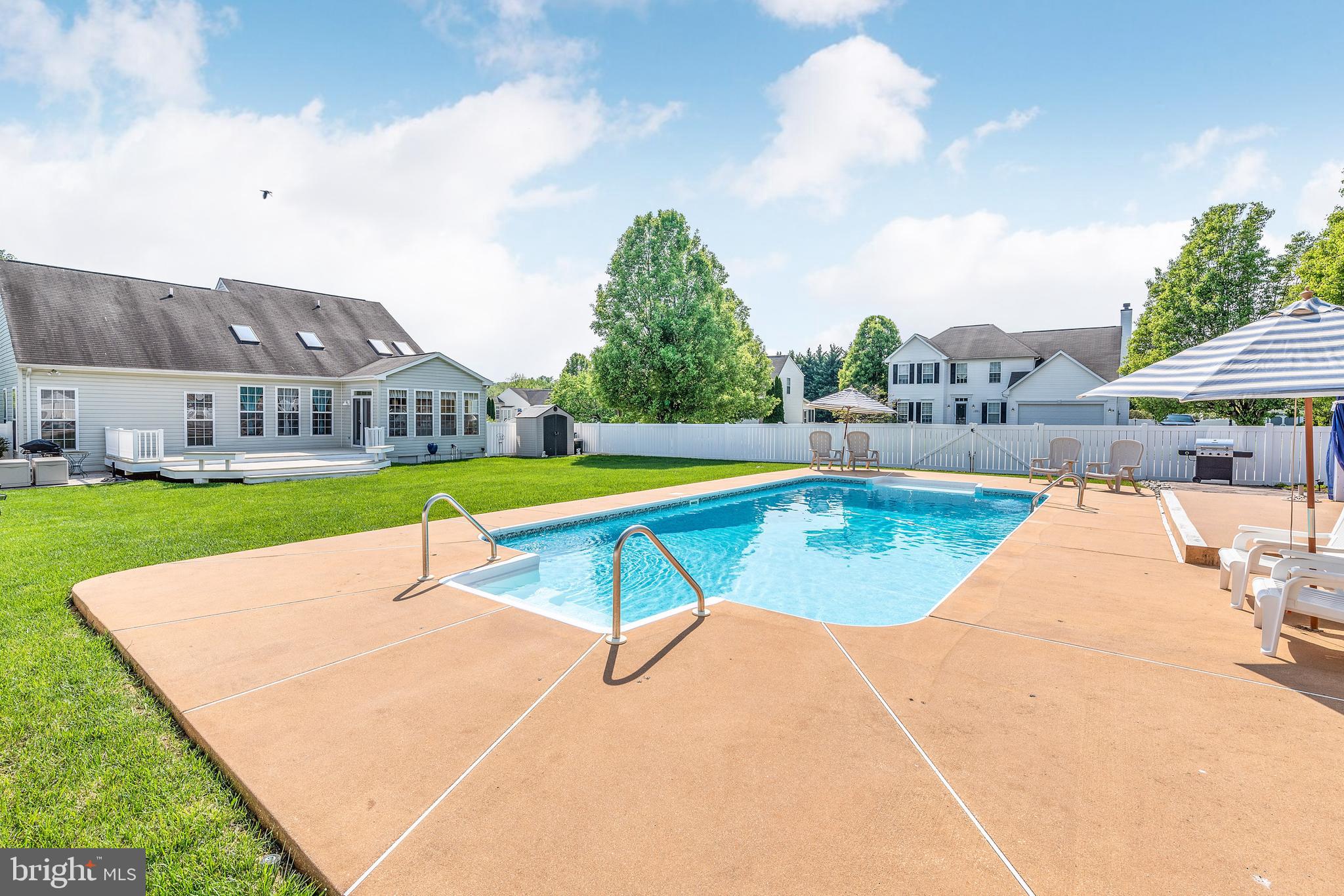 NORTH BROOK - Residential