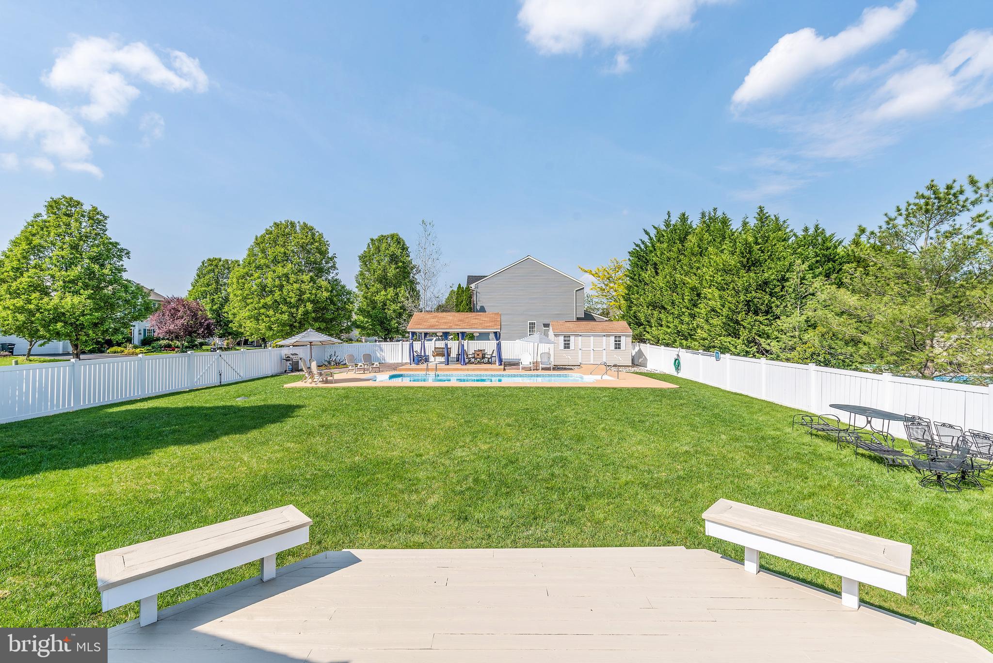 NORTH BROOK - Residential