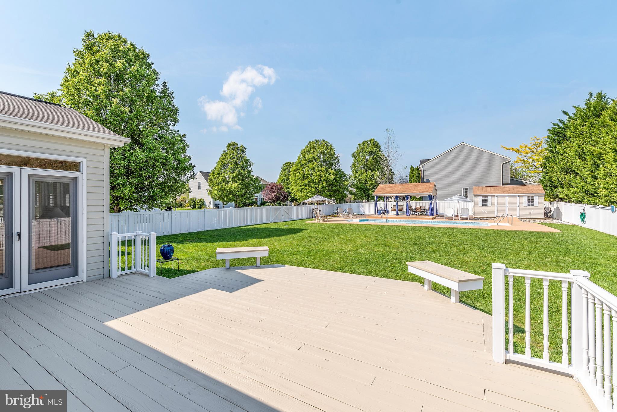 NORTH BROOK - Residential