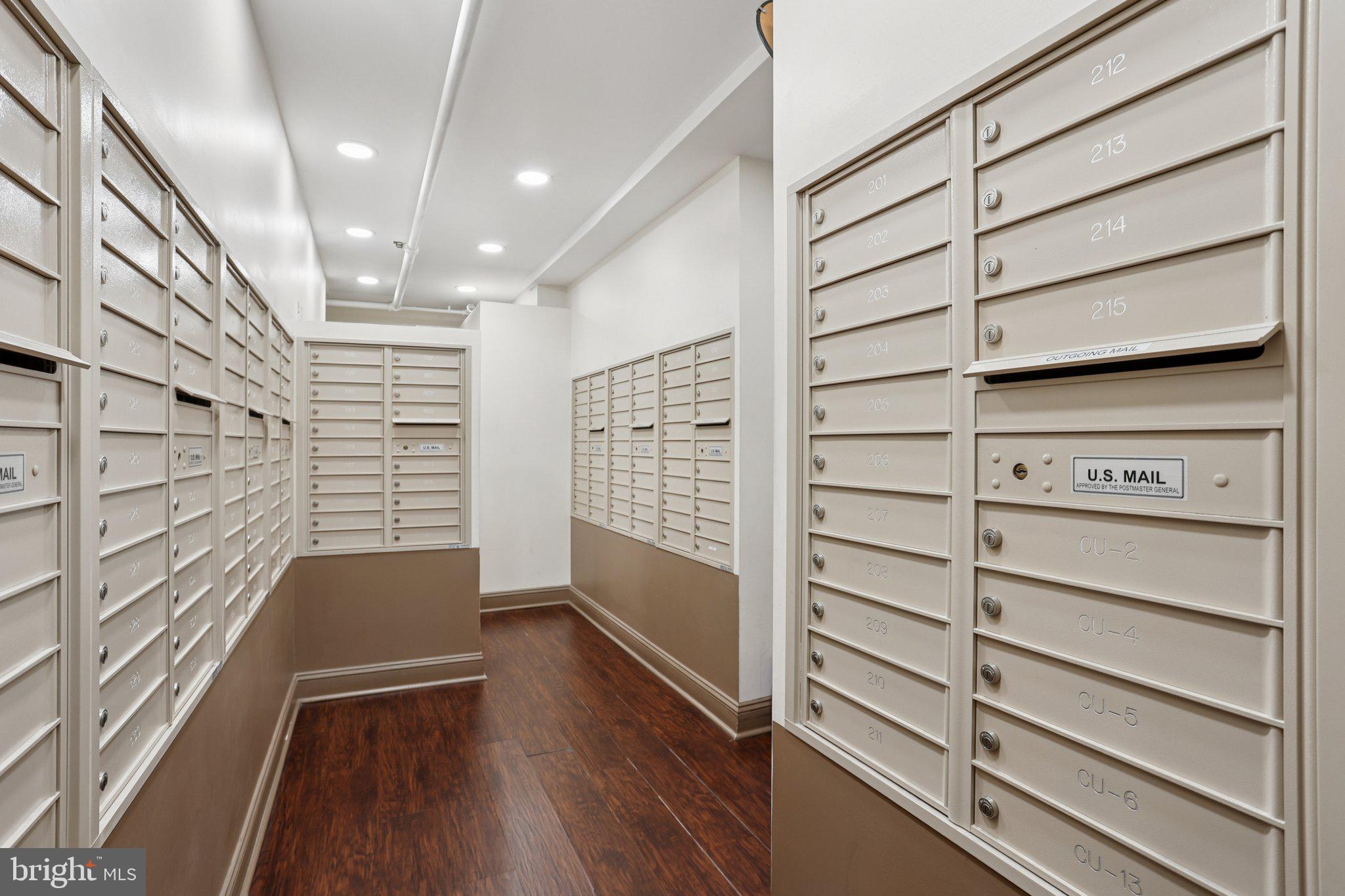 WASHINGTON SQ WEST - Residential