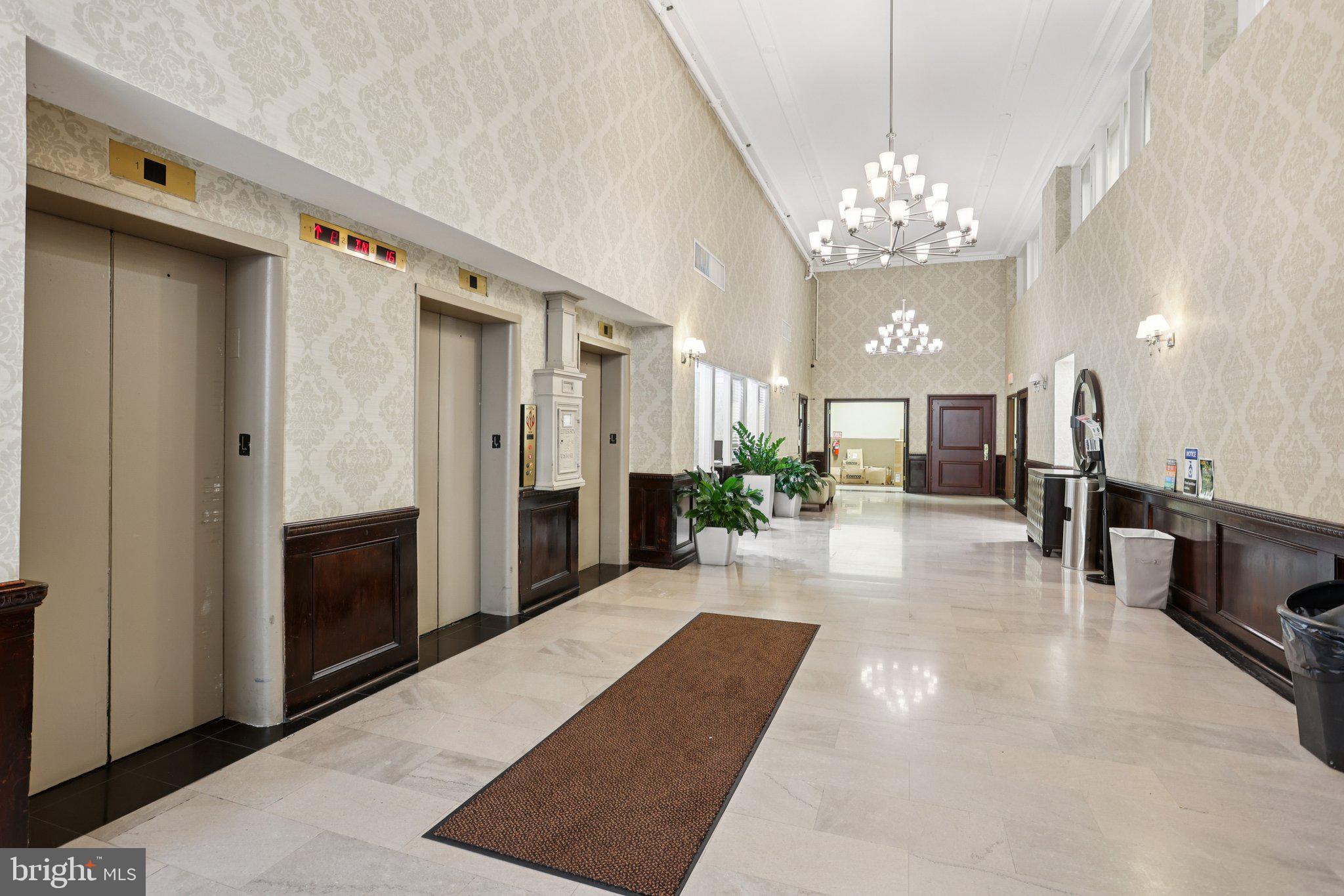 WASHINGTON SQ WEST - Residential