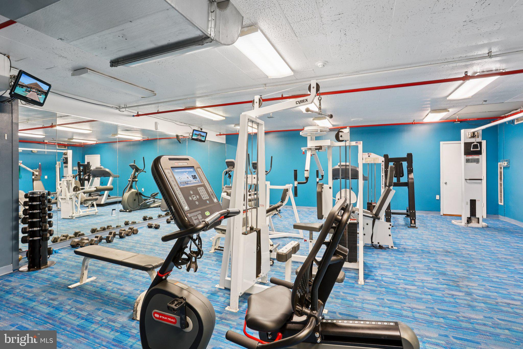 WASHINGTON SQ WEST - Residential