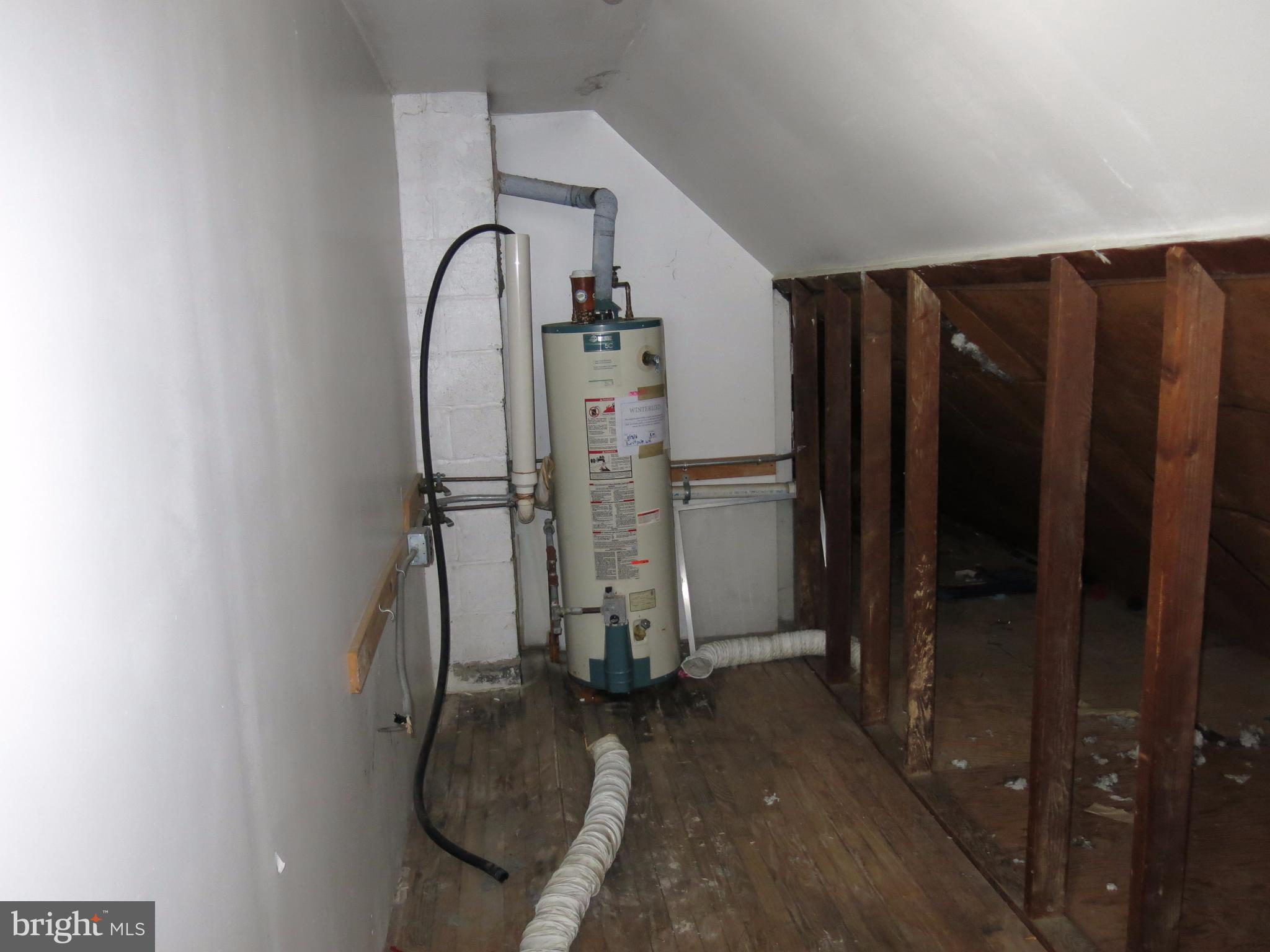 MARLYN MANOR - Residential