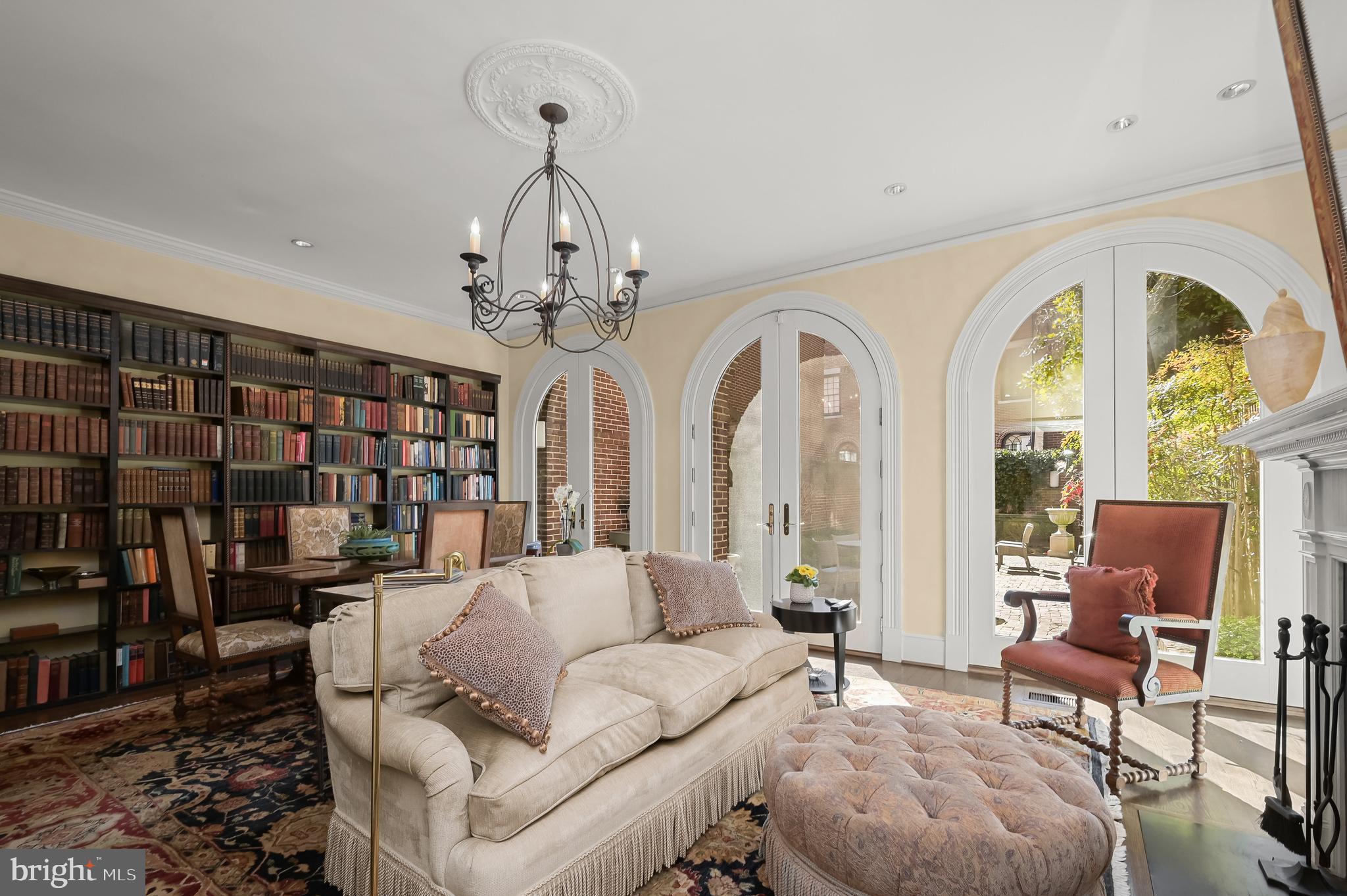 GEORGETOWN - Residential