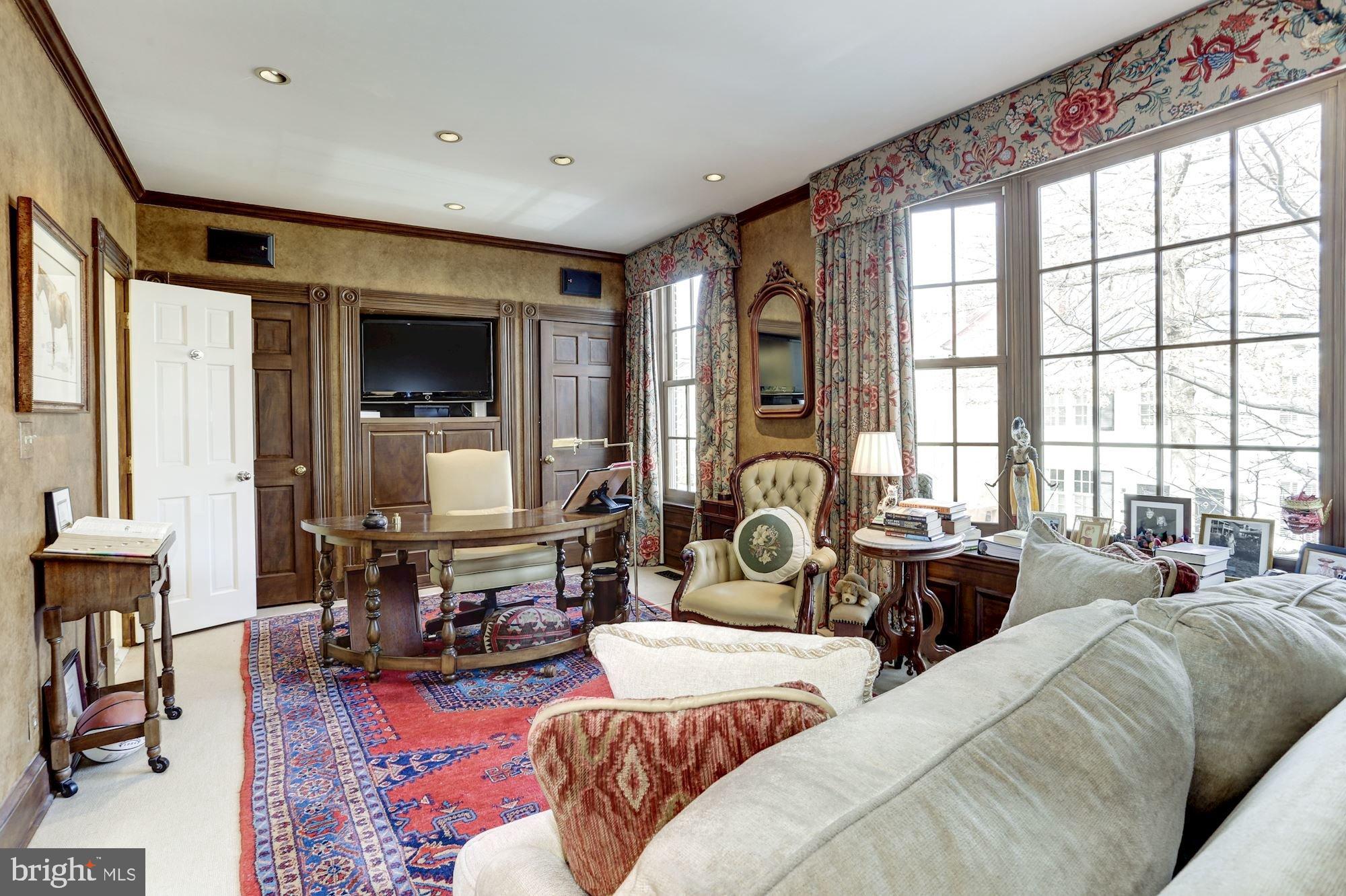 GEORGETOWN - Residential