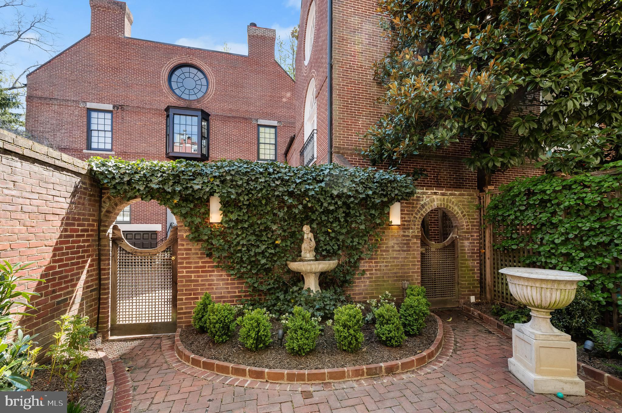 GEORGETOWN - Residential