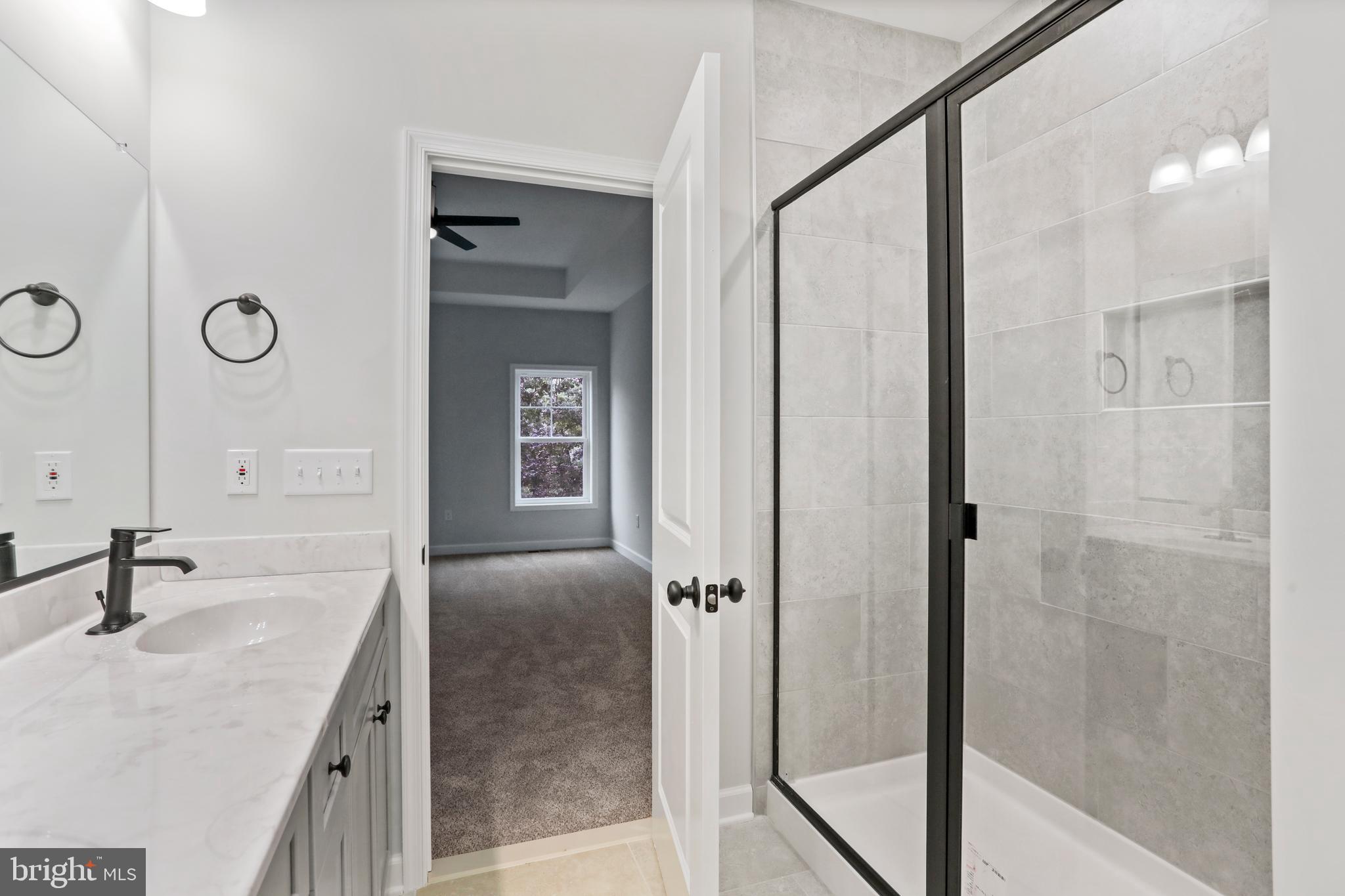 MIDDLE CREEK VISTAS - Residential