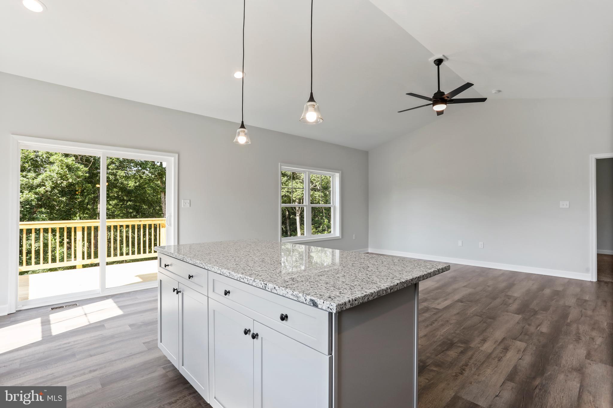 MIDDLE CREEK VISTAS - Residential